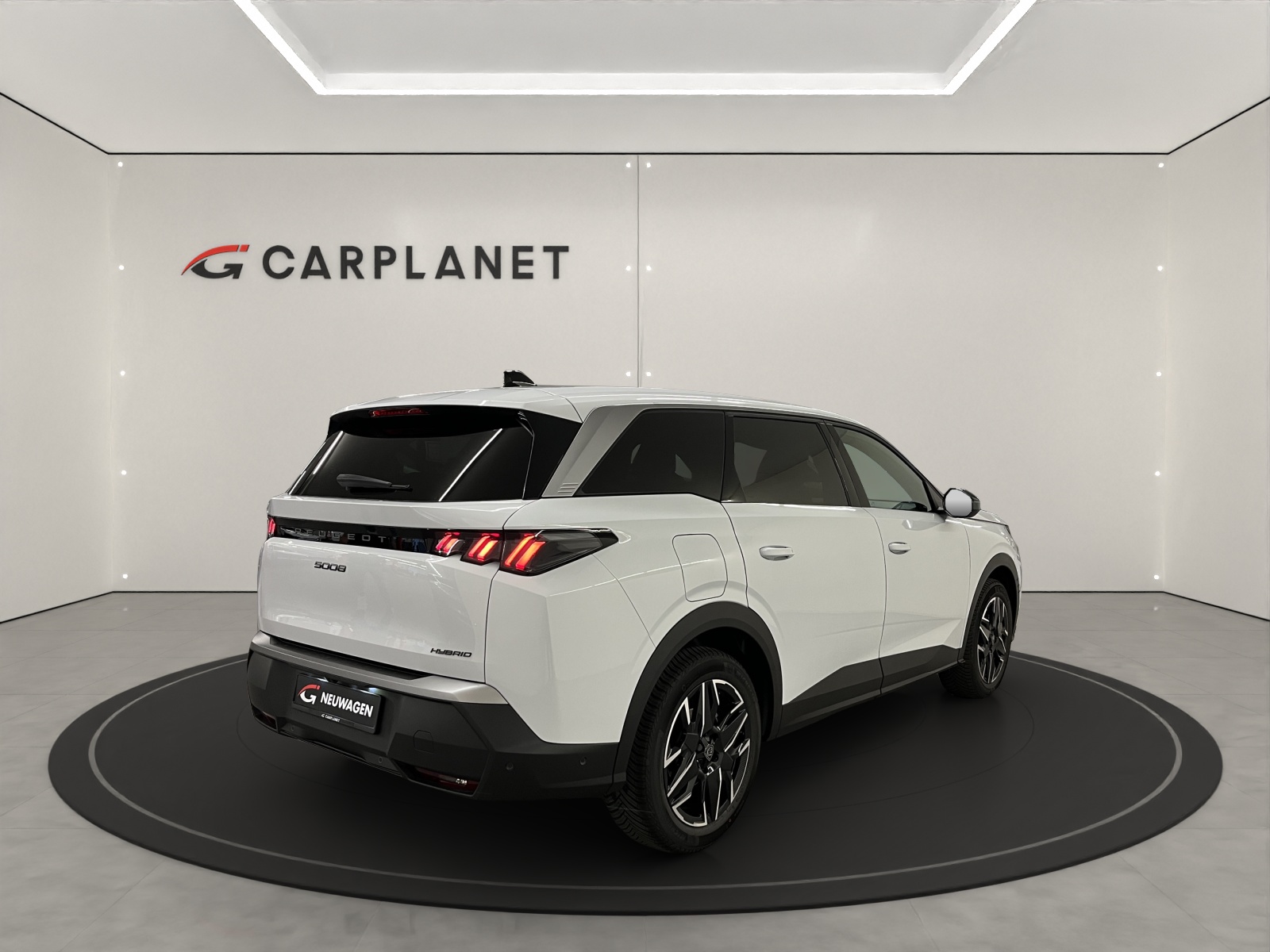 PEUGEOT 5008 1.2 Hybrid Allure Premium-image-4