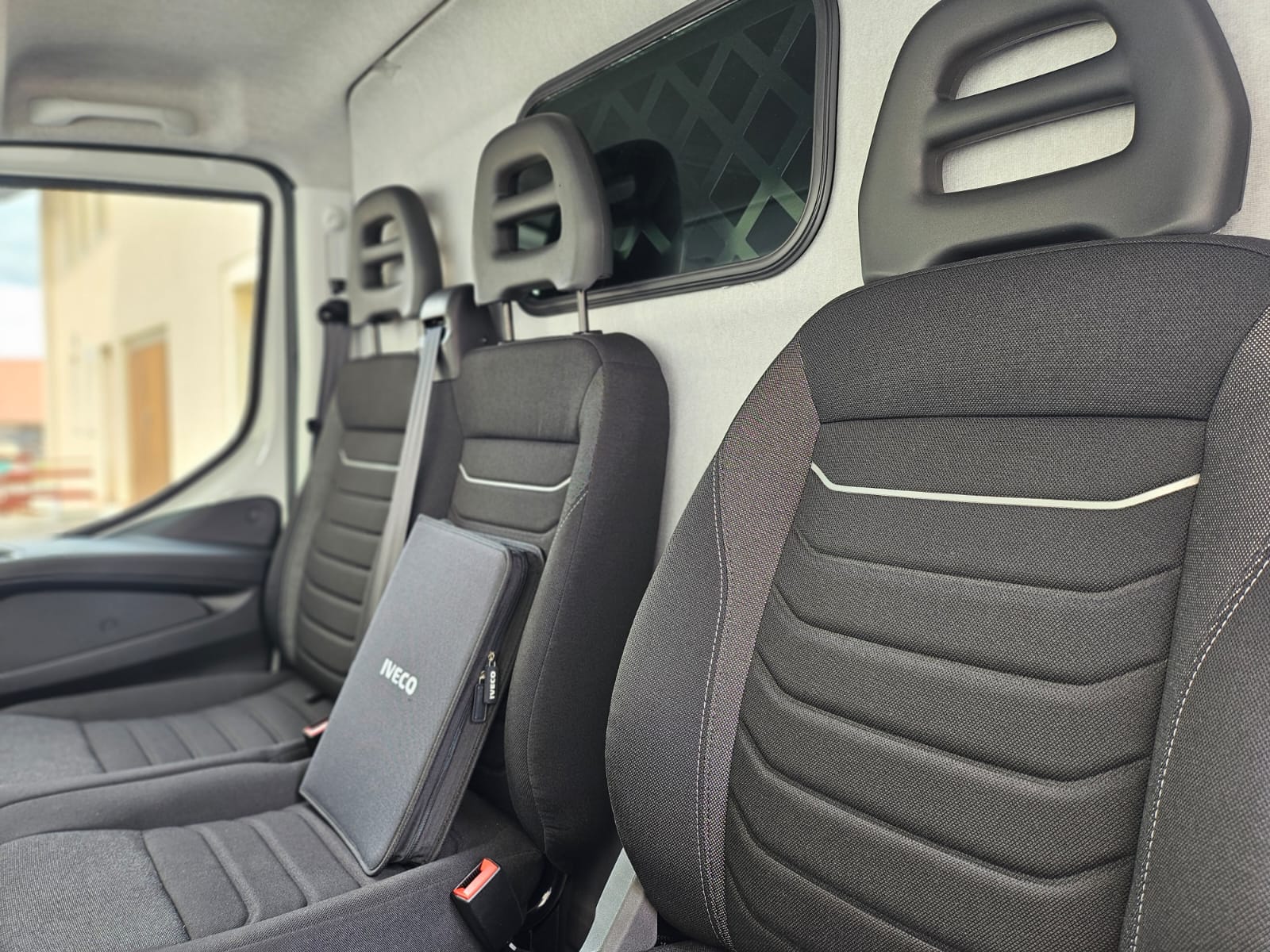 IVECO 35 S 16V MITTELLANG AUTOMAT leasing möglisch PREIS OHNE STEUER-image-3