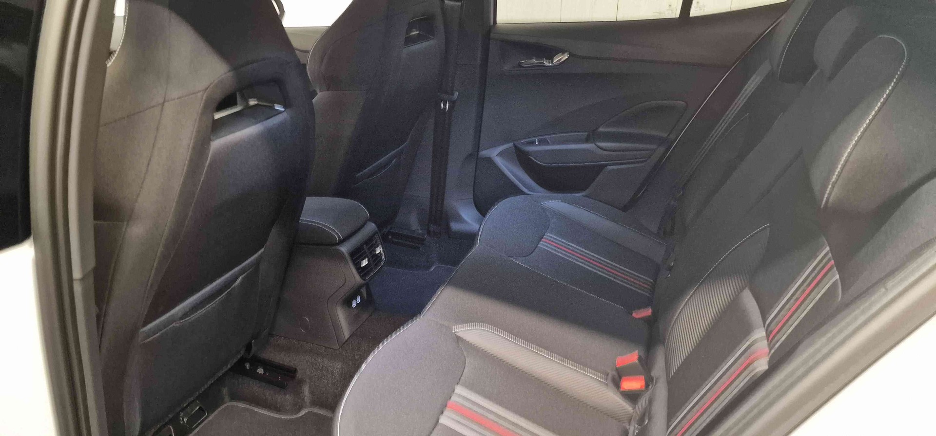 SKODA Fabia 1.5 TSI Motorsport DSG-image-14