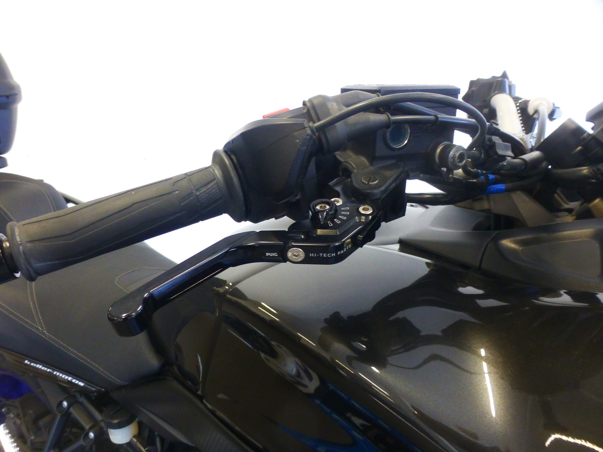 YAMAHA Niken-image-13