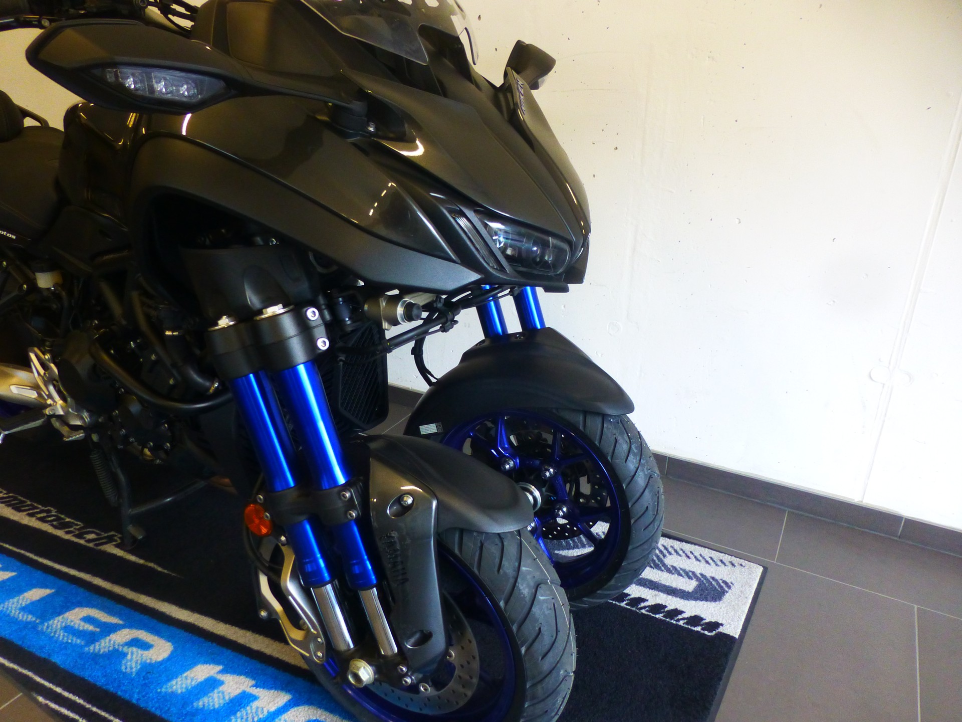 YAMAHA Niken-image-7