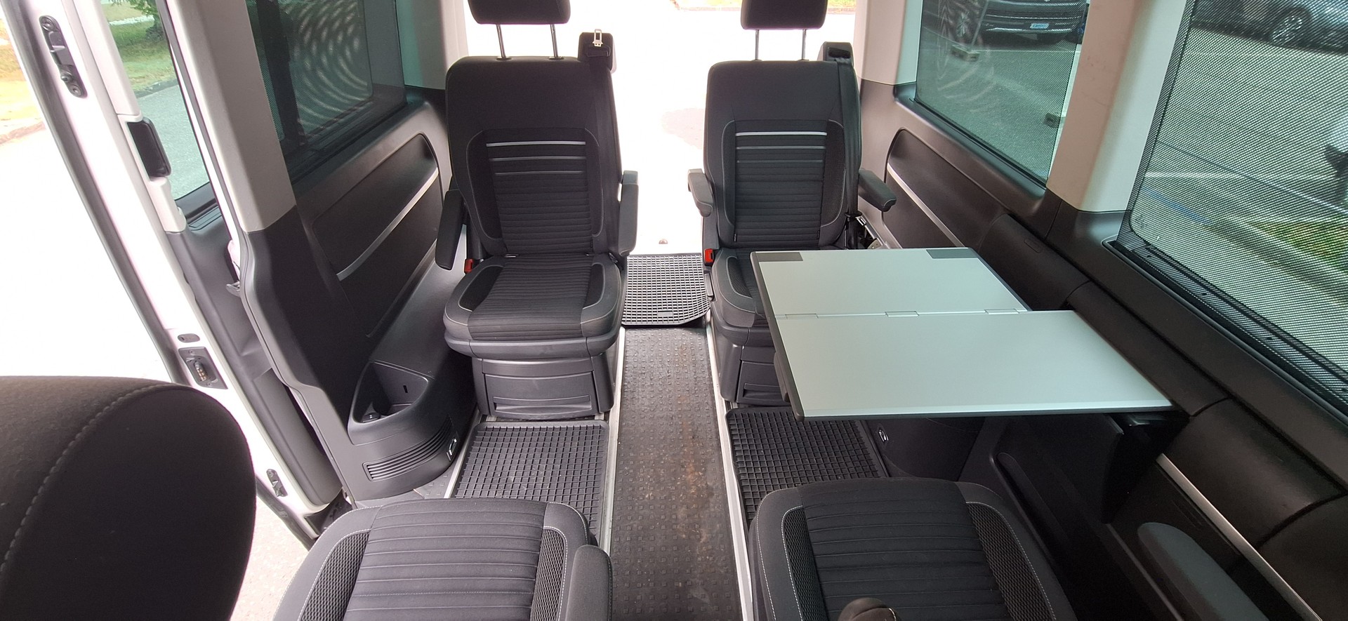 VW T5 Multivan 2.0 Bi-TDI CR Comfortline Cup 4Mot DSG-image-23