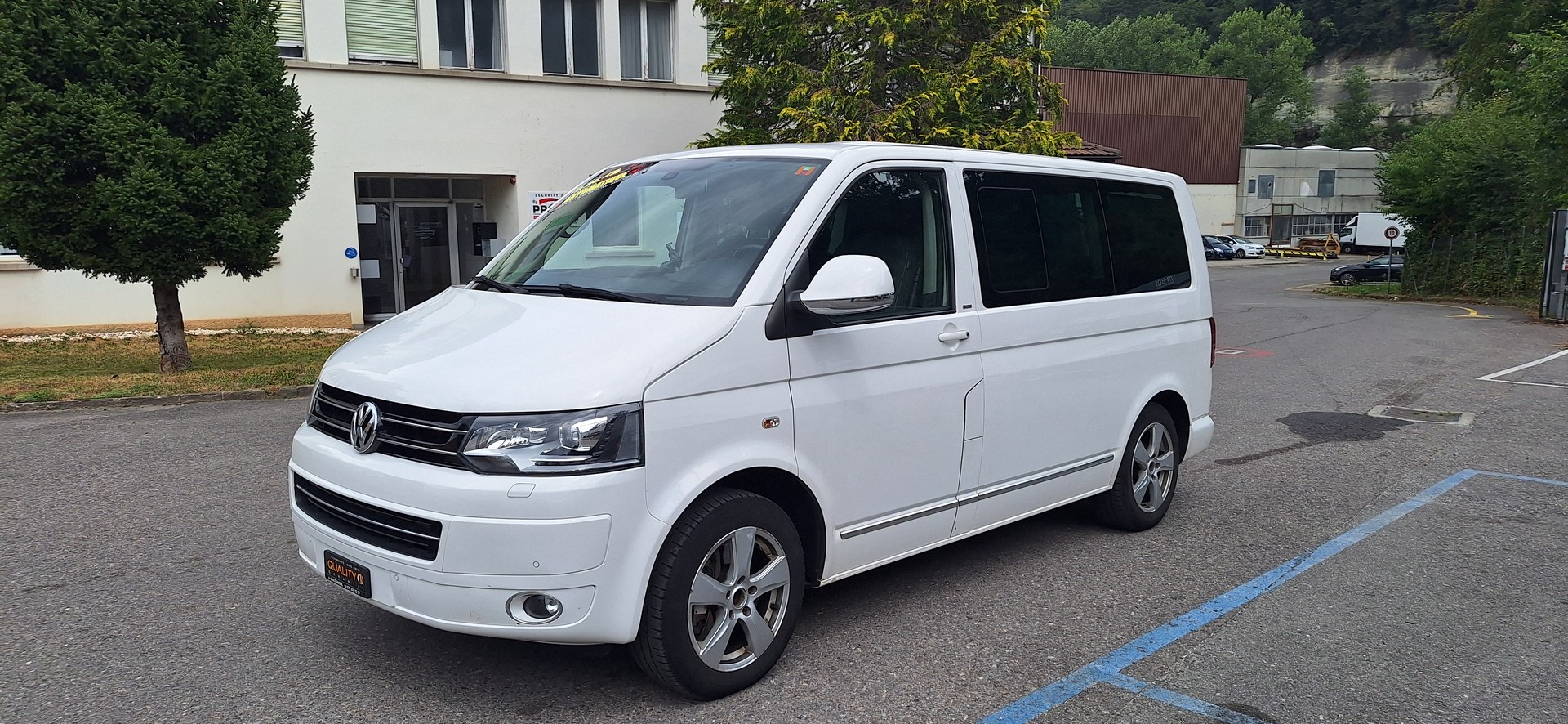 VW T5 Multivan 2.0 Bi-TDI CR Comfortline Cup 4Mot DSG-image-2