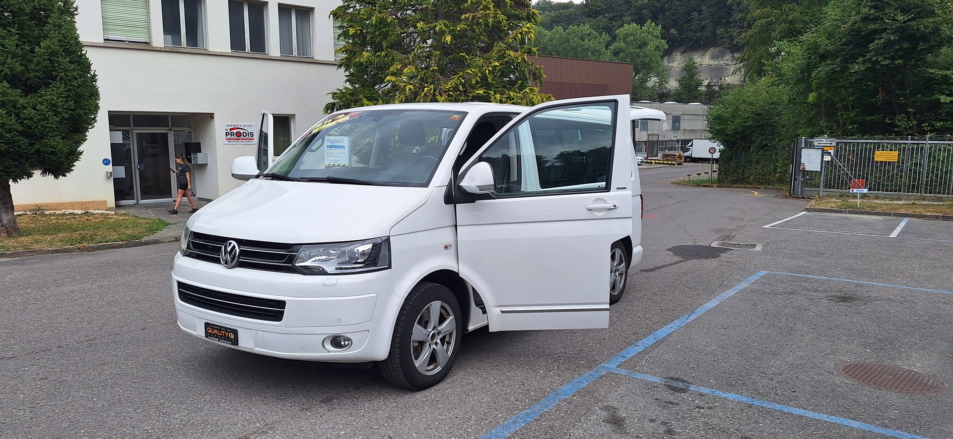 VW T5 Multivan 2.0 Bi-TDI CR Comfortline Cup 4Mot DSG-image-13