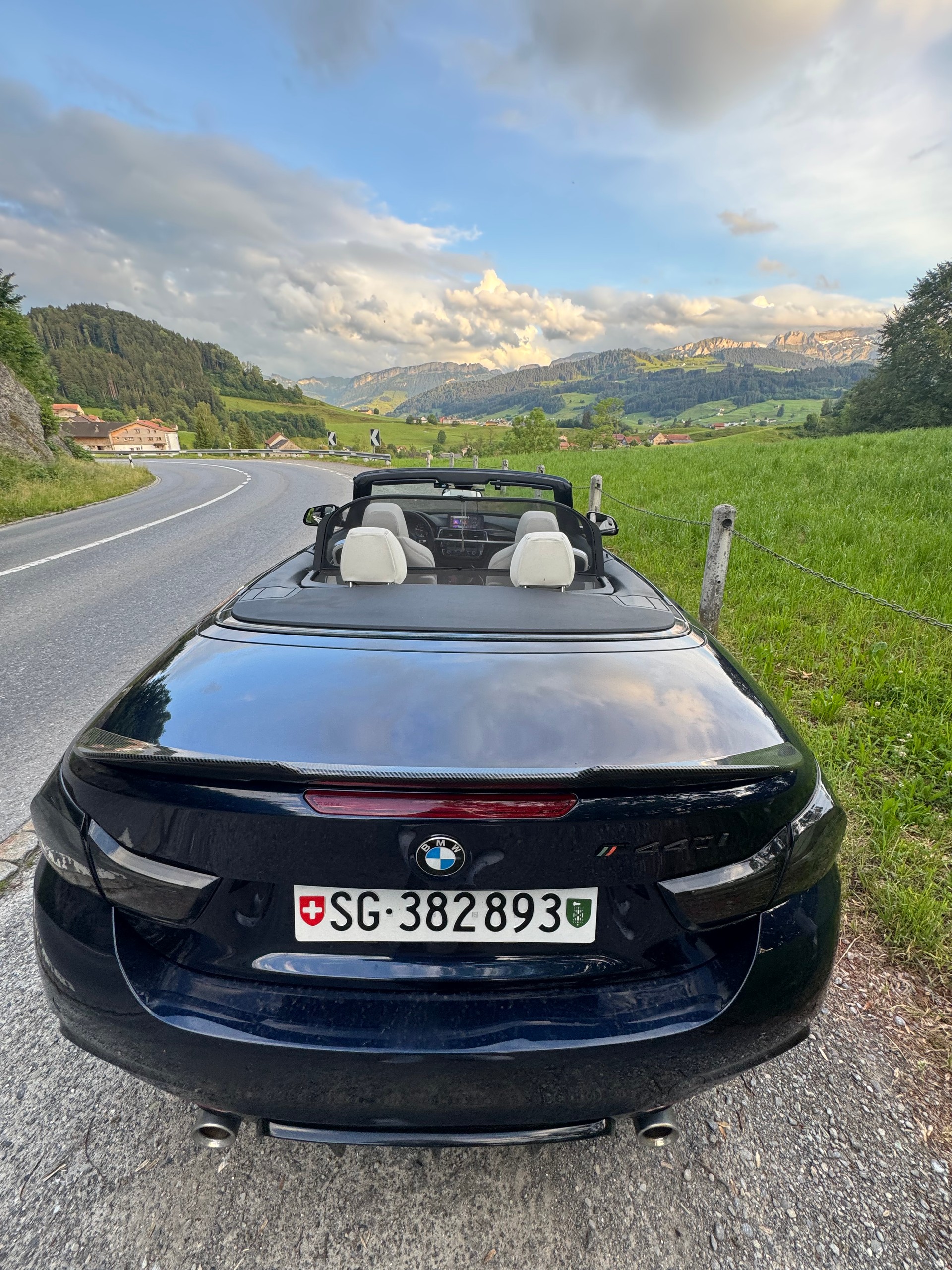 BMW 440i xDrive-image-2