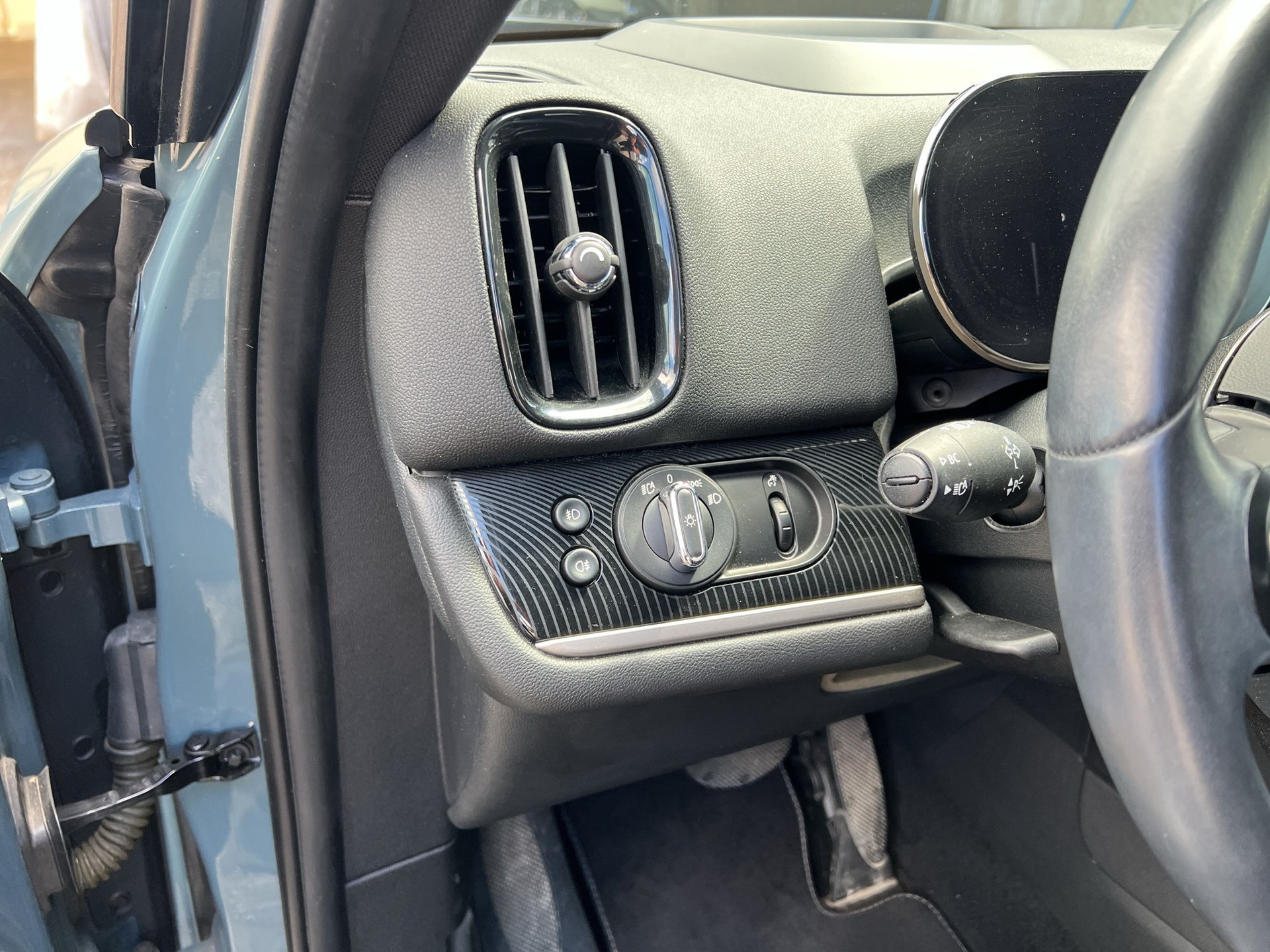MINI Countryman Cooper SE ALL4 PHEV Steptronic-image-19