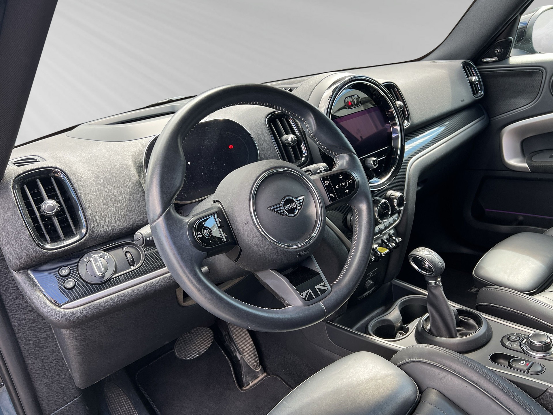 MINI Countryman Cooper SE ALL4 PHEV Steptronic-image-3