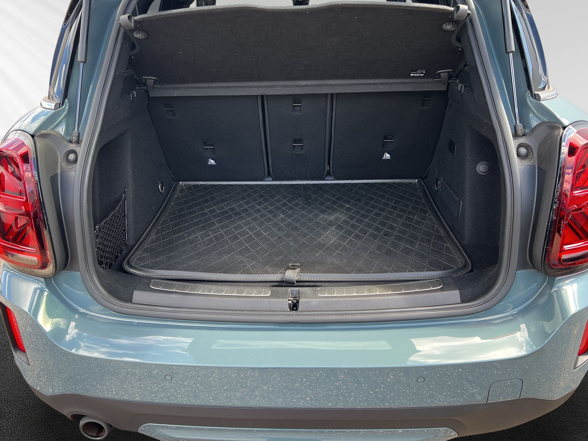 MINI Countryman Cooper SE ALL4 PHEV Steptronic-image-7