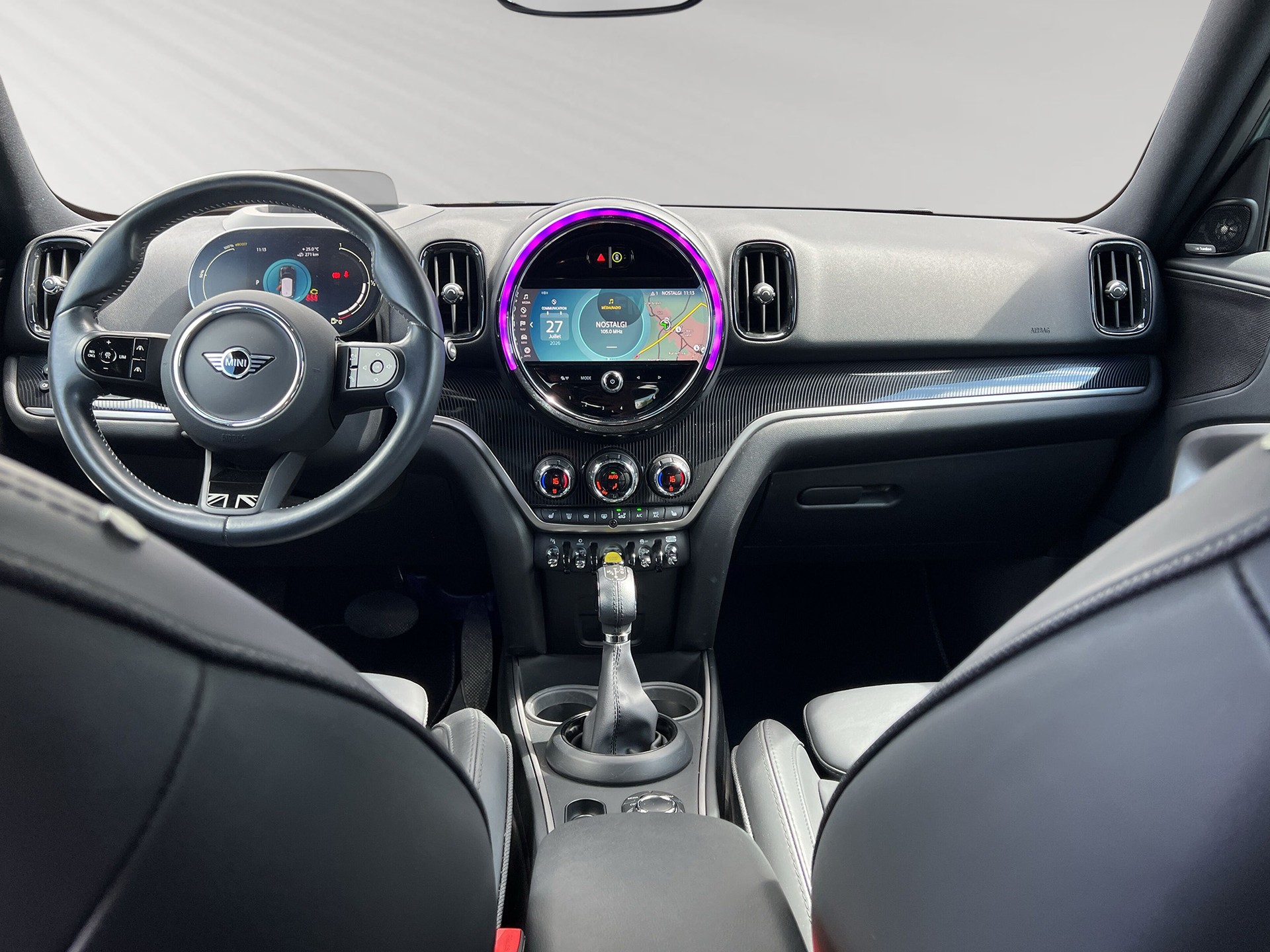 MINI Countryman Cooper SE ALL4 PHEV Steptronic-image-5
