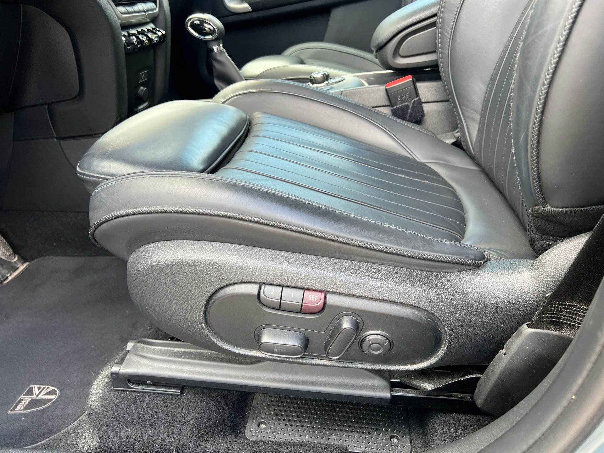 MINI Countryman Cooper SE ALL4 PHEV Steptronic-image-18