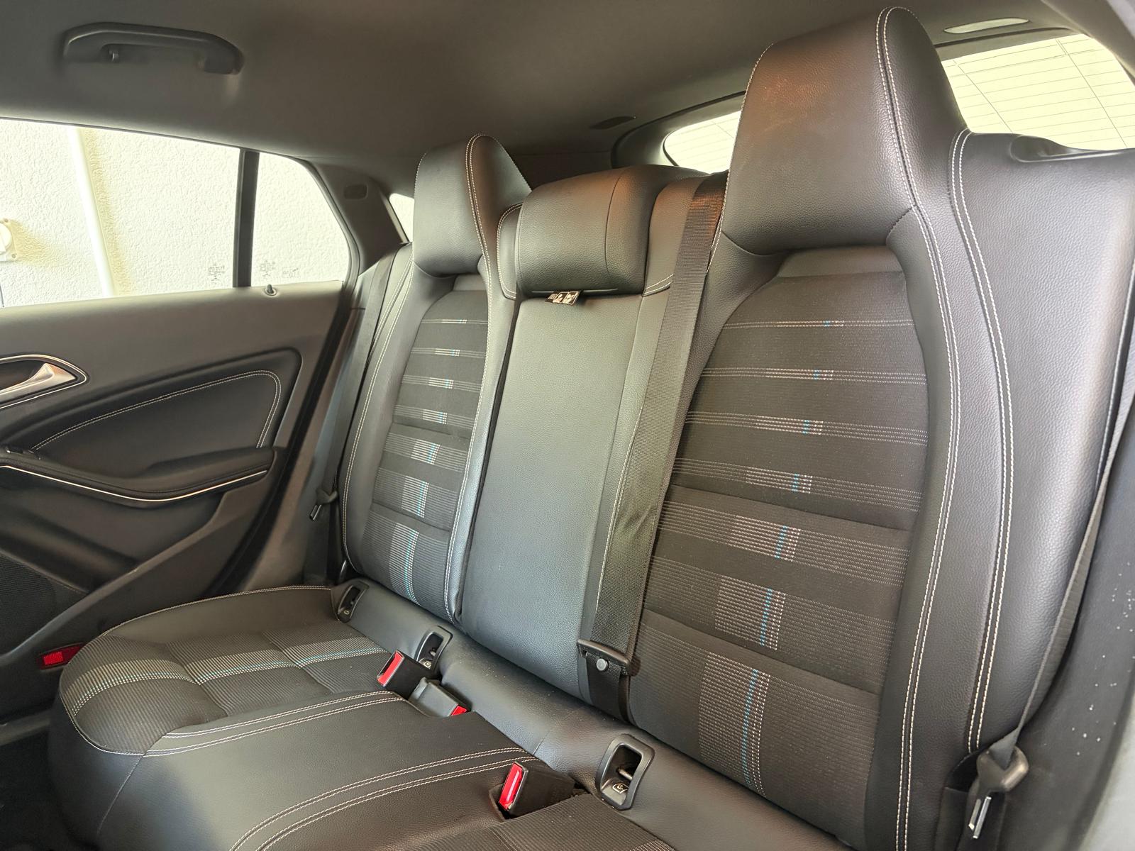 MERCEDES-BENZ CLA Shooting Brake 220 d Urban 4Matic 7G-DCT - Caméra de recul-image-7