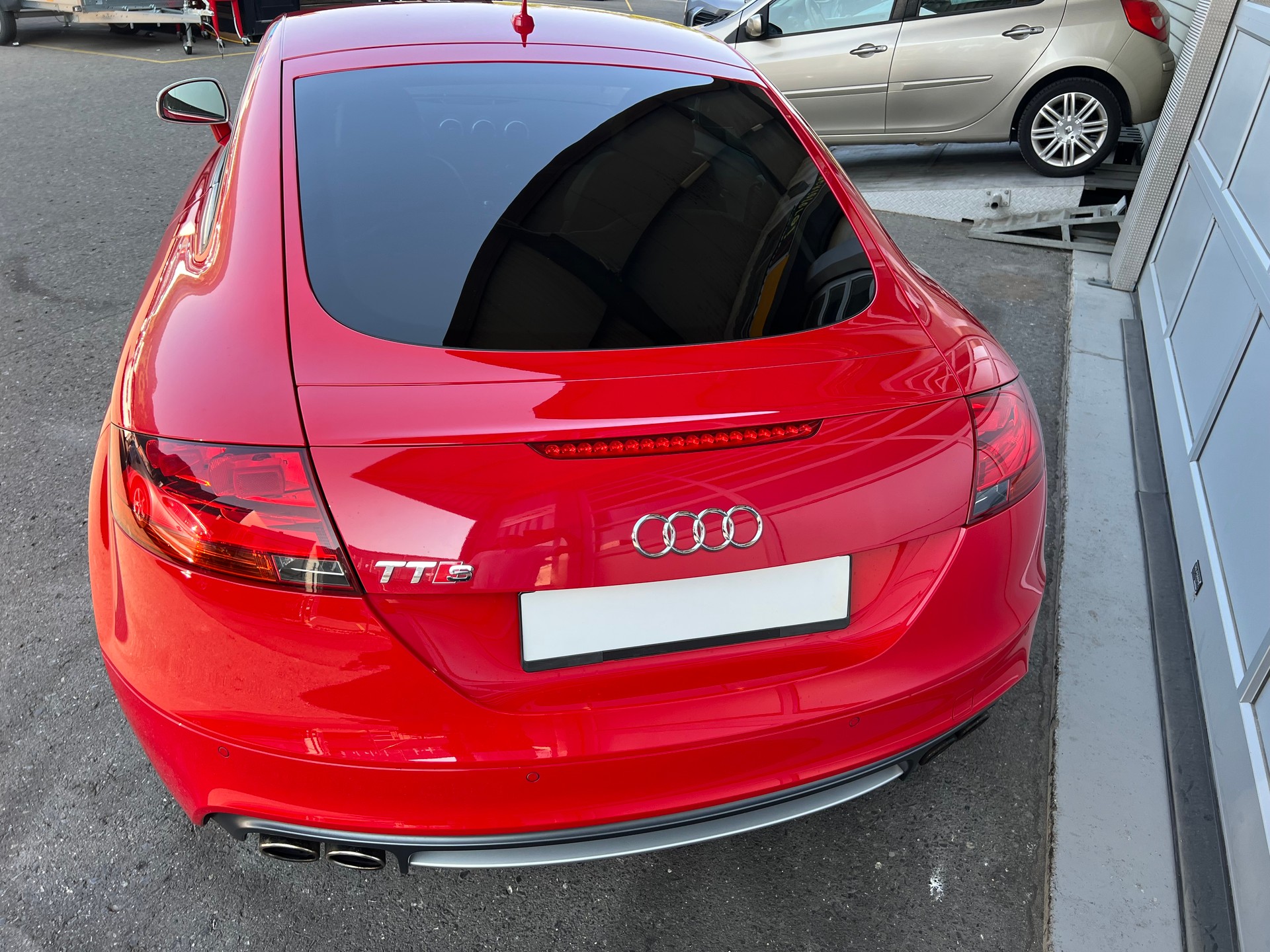 AUDI TTS Coupé 2.0 TFSI S- Line 4x4 S-tronic *** Navi * Leder * 8 fachbereift * mit frisch ab MFK ***-image-7