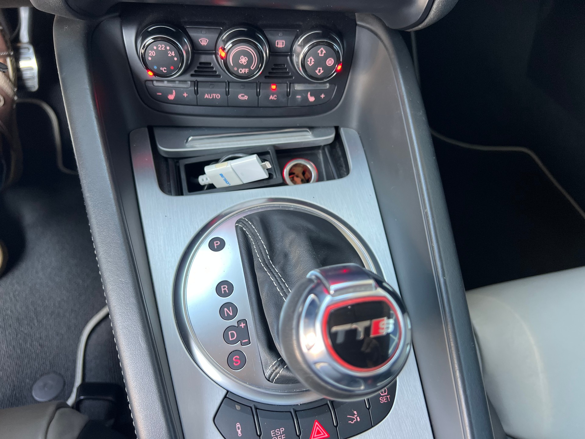 AUDI TTS Coupé 2.0 TFSI S- Line 4x4 S-tronic *** Navi * Leder * 8 fachbereift * mit frisch ab MFK ***-image-20