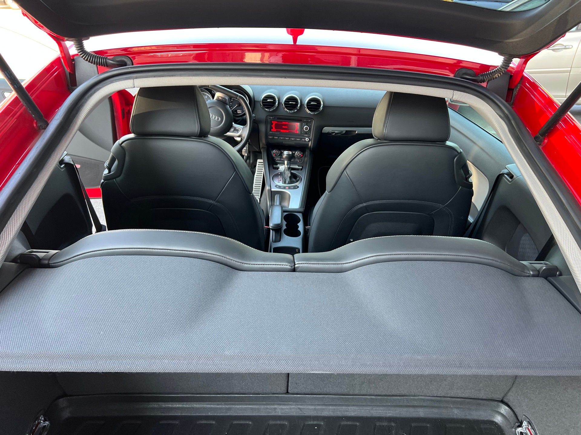 AUDI TTS Coupé 2.0 TFSI S- Line 4x4 S-tronic *** Navi * Leder * 8 fachbereift * mit frisch ab MFK ***-image-13