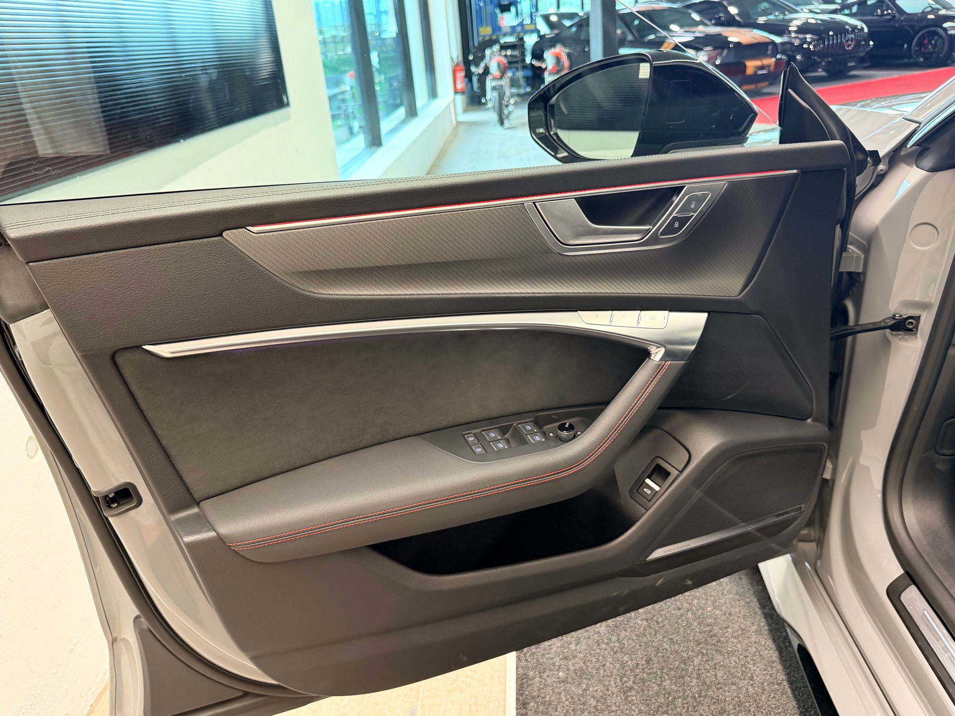 AUDI RS7 Sportback MHEV Performance-image-9