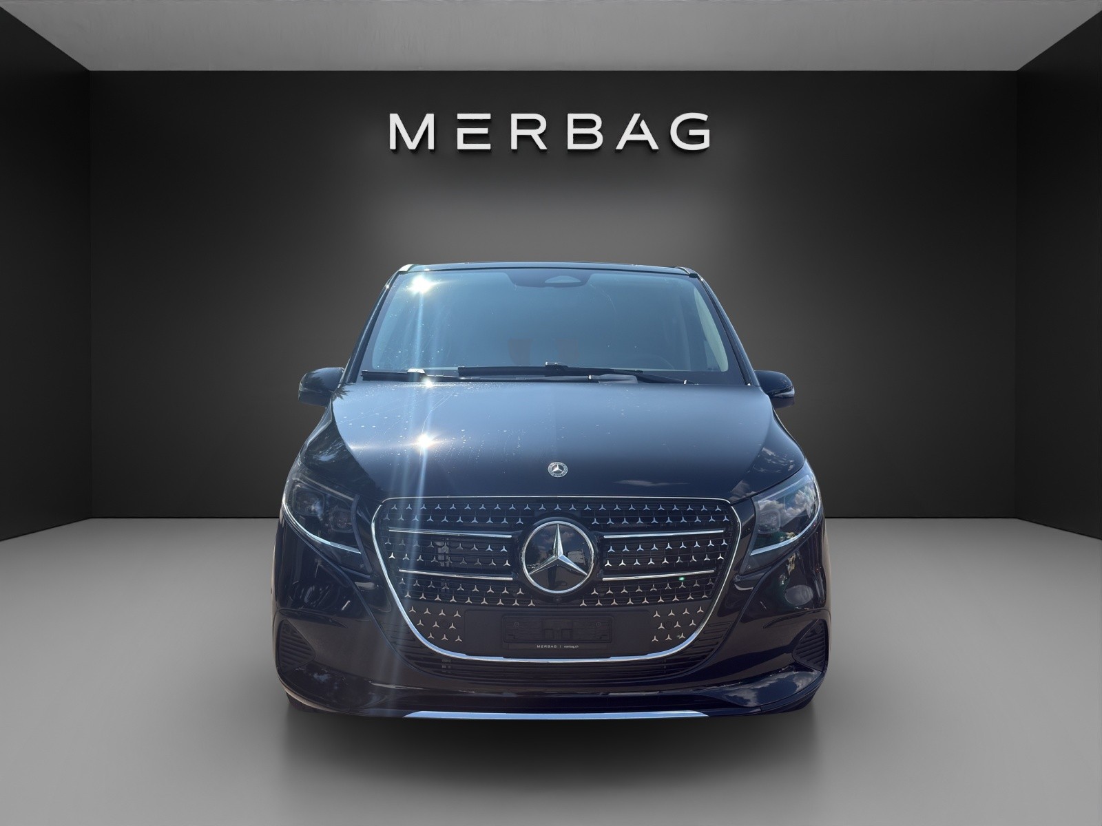 MERCEDES-BENZ V 300 d extralang 4Matic Avantgarde 9G-Tronic-image-5