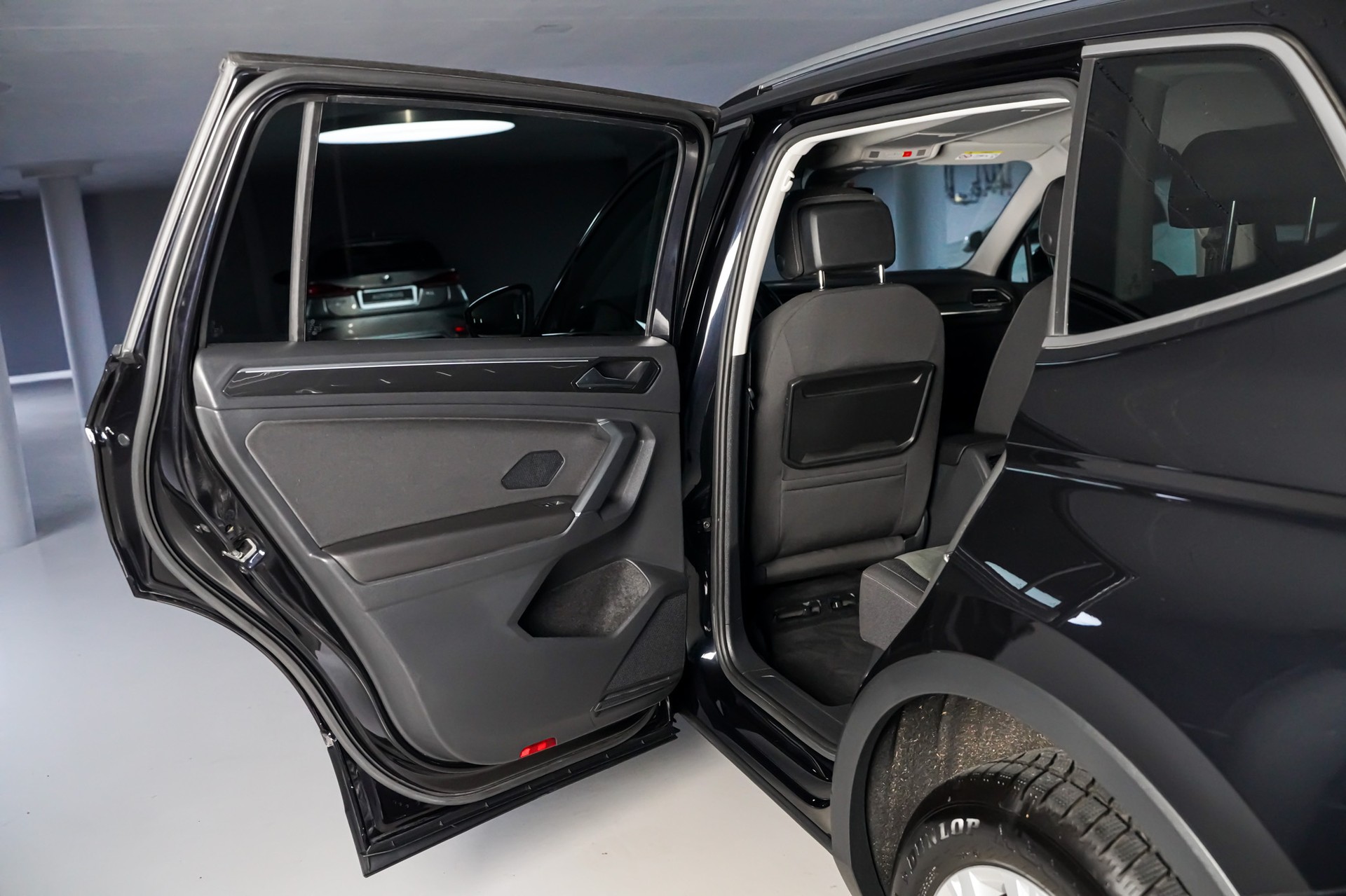 VW Tiguan Allspace 2.0 TDI SCR Highline 4Motion DSG-image-9