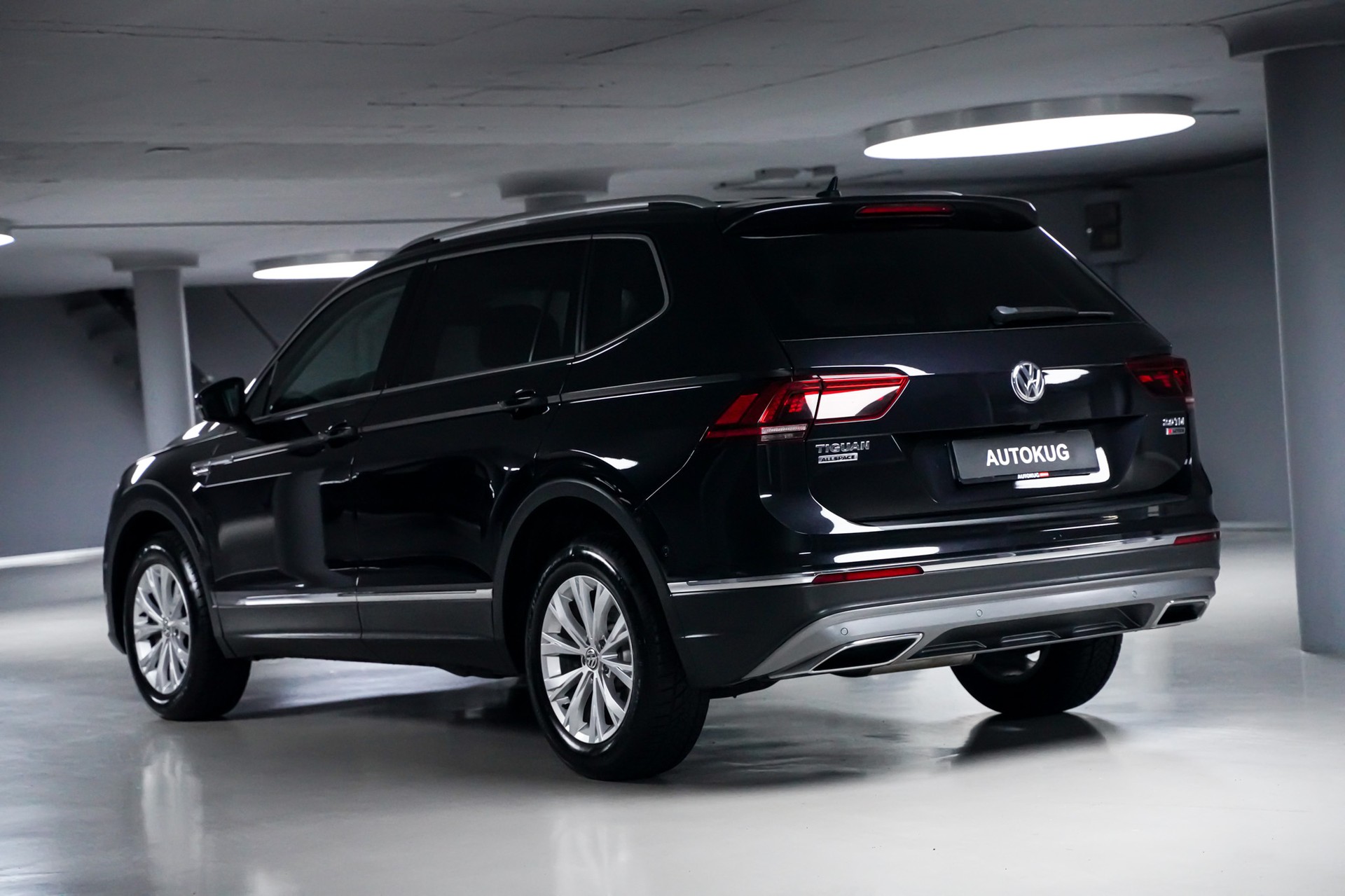 VW Tiguan Allspace 2.0 TDI SCR Highline 4Motion DSG-image-5