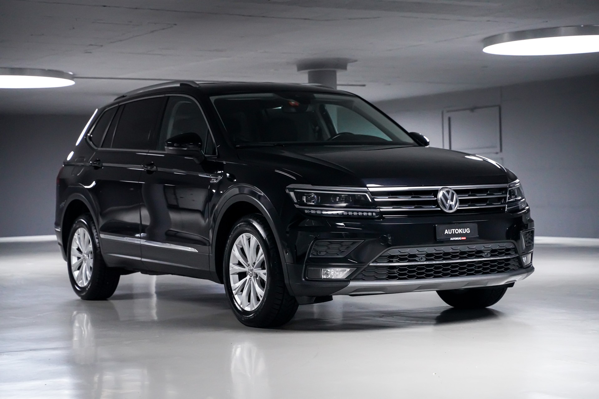 VW Tiguan Allspace 2.0 TDI SCR Highline 4Motion DSG-image-2