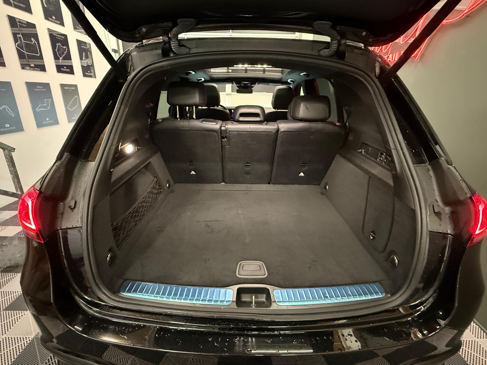 MERCEDES-BENZ GLE 450 4Matic AMG Line 9G-Tronic-image-25