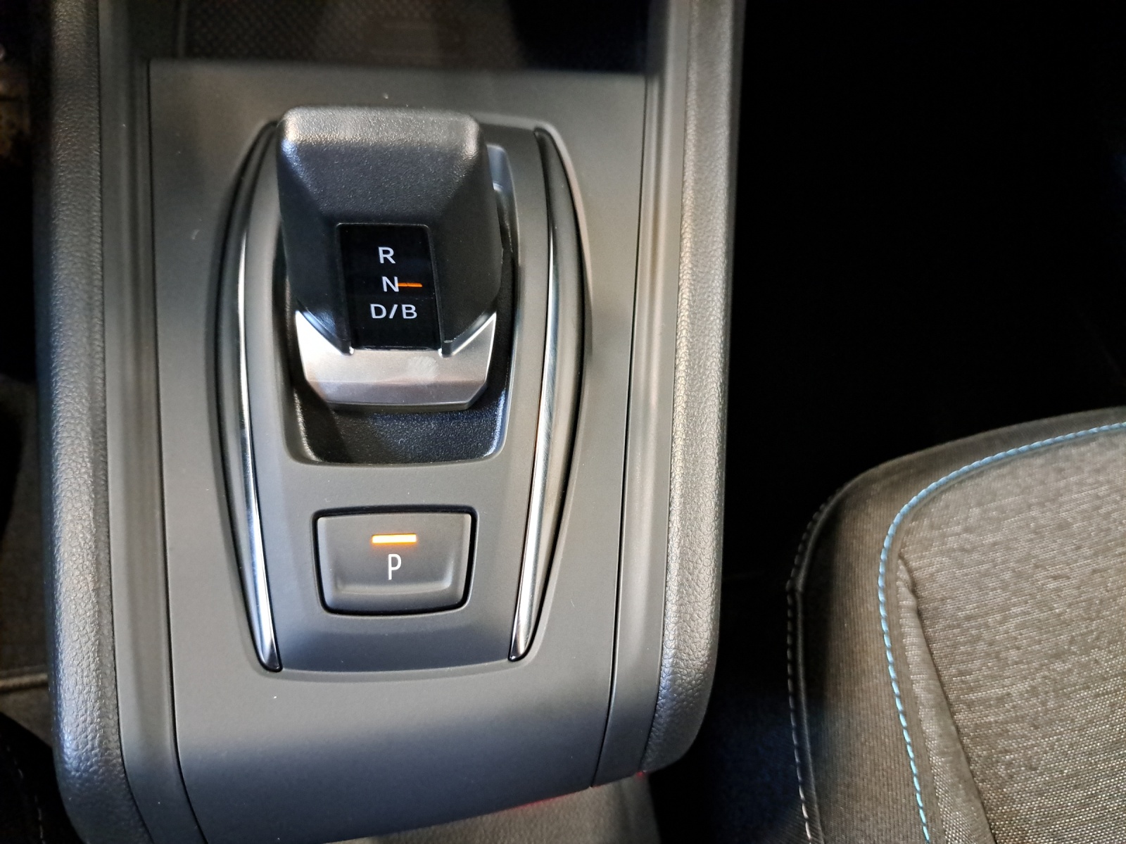 MITSUBISHI ASX 1.8 HEV Sport-image-12