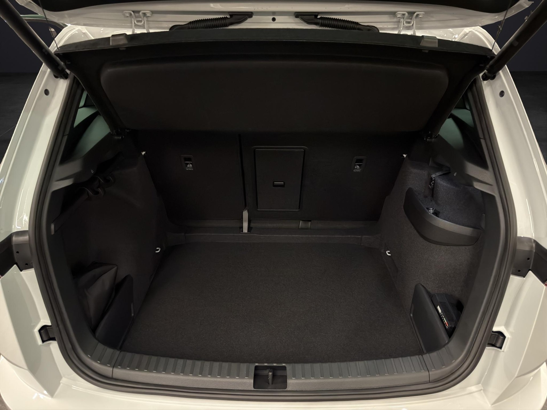 SKODA Karoq 2.0 TSI SportLine 4x4 DSG-image-14