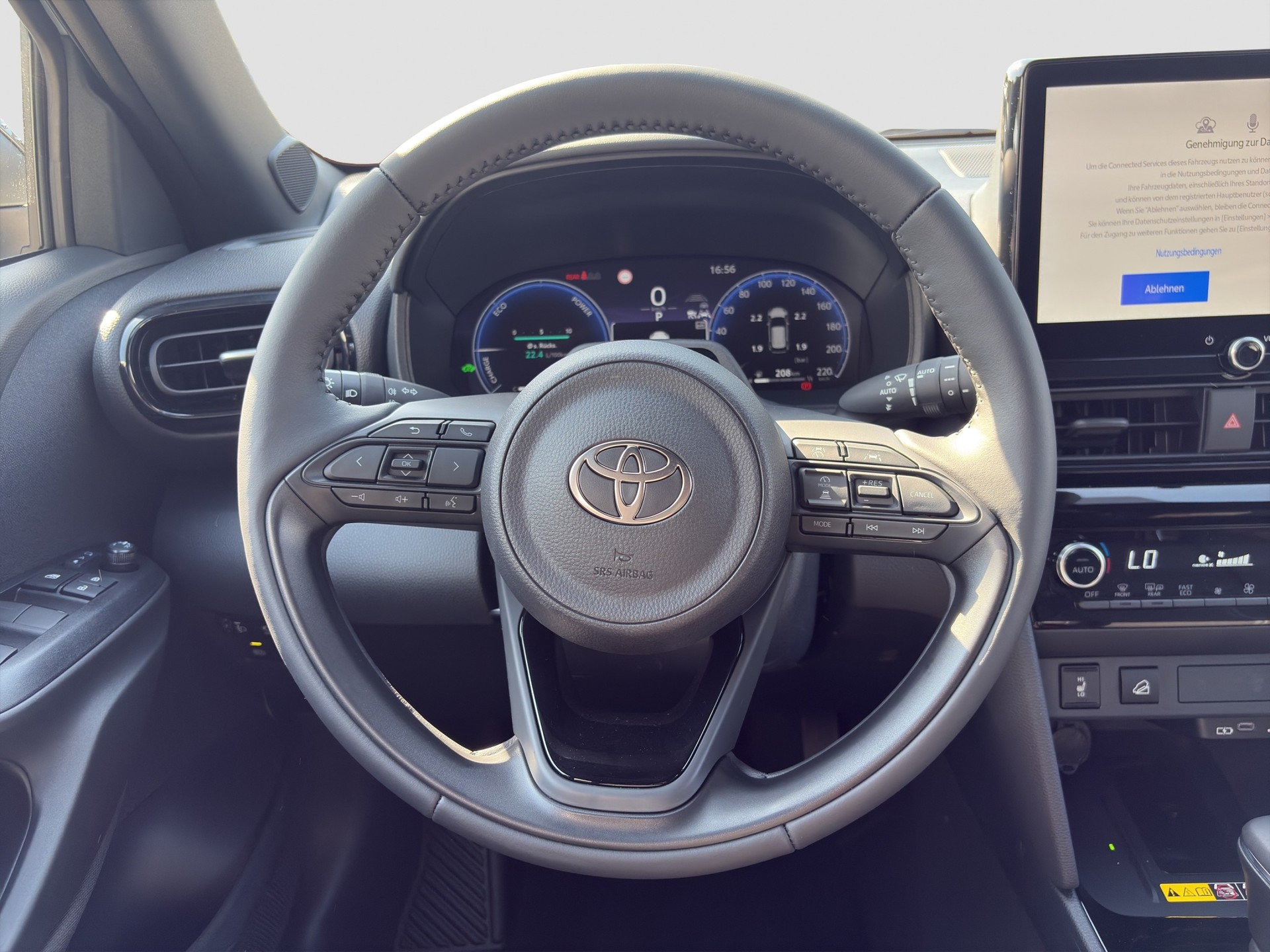 TOYOTA Yaris Cross 1.5 Exective AWDi e-CVT-image-8