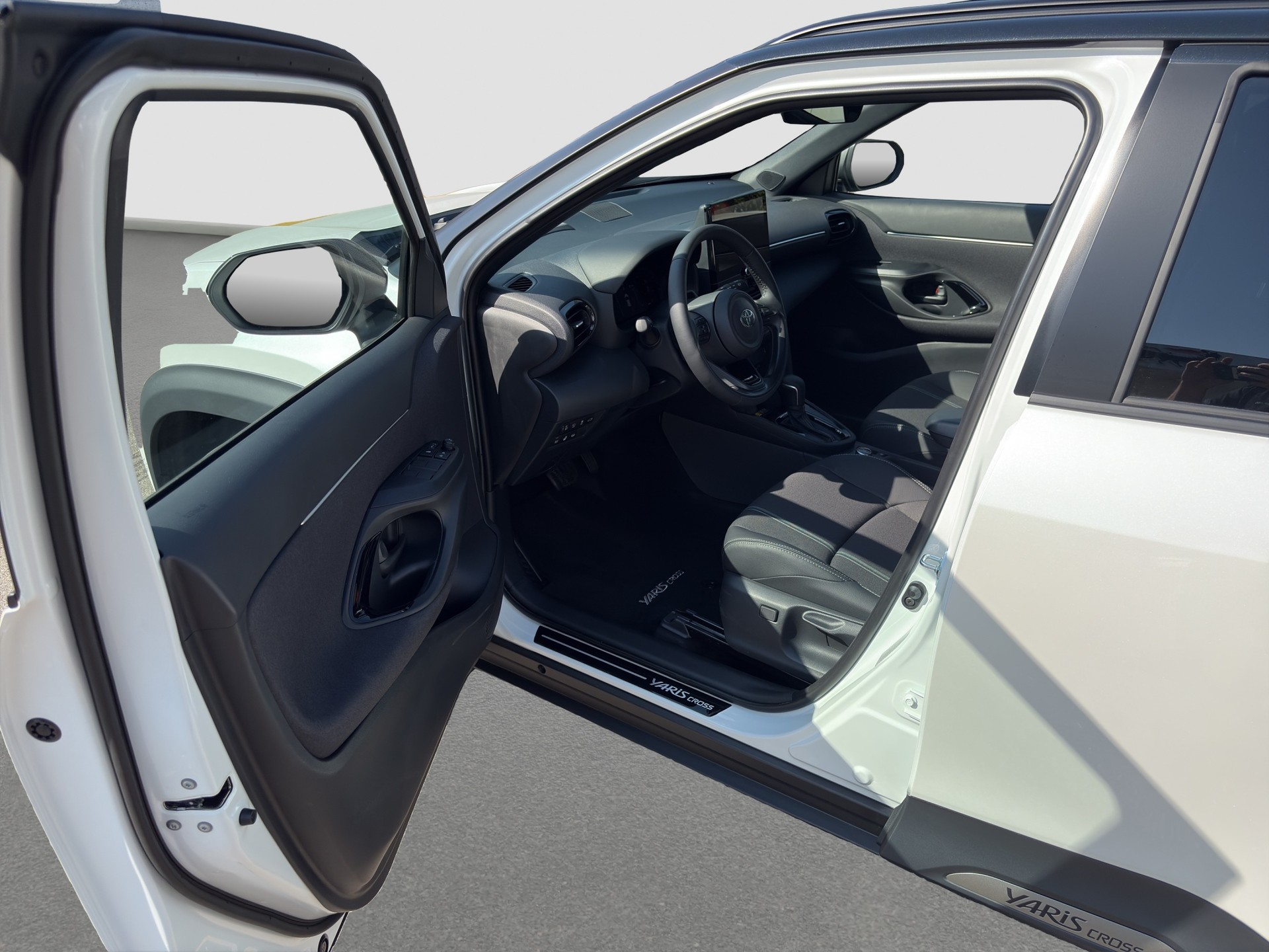 TOYOTA Yaris Cross 1.5 Exective AWDi e-CVT-image-16