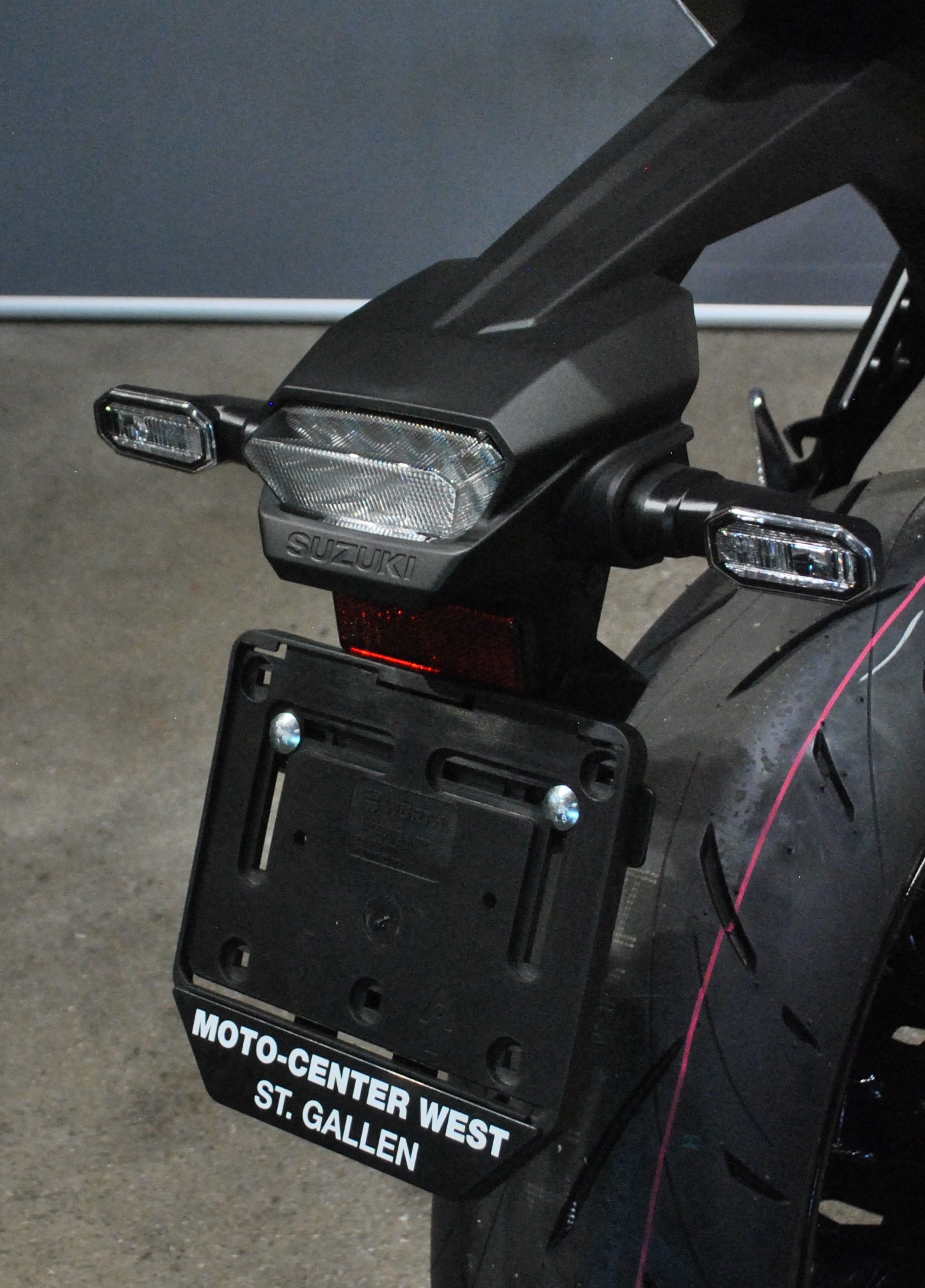 SUZUKI GSX 8 S (35kW)-image-7