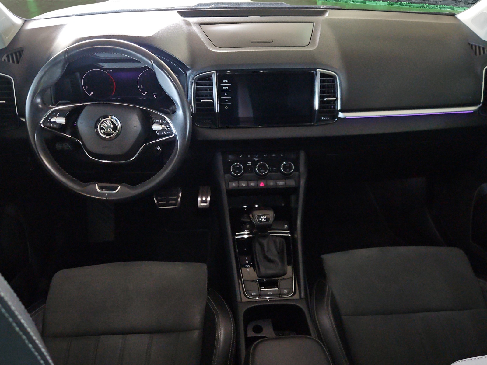 SKODA Karoq 2.0 TDI CR Style 4x4 DSG-image-7