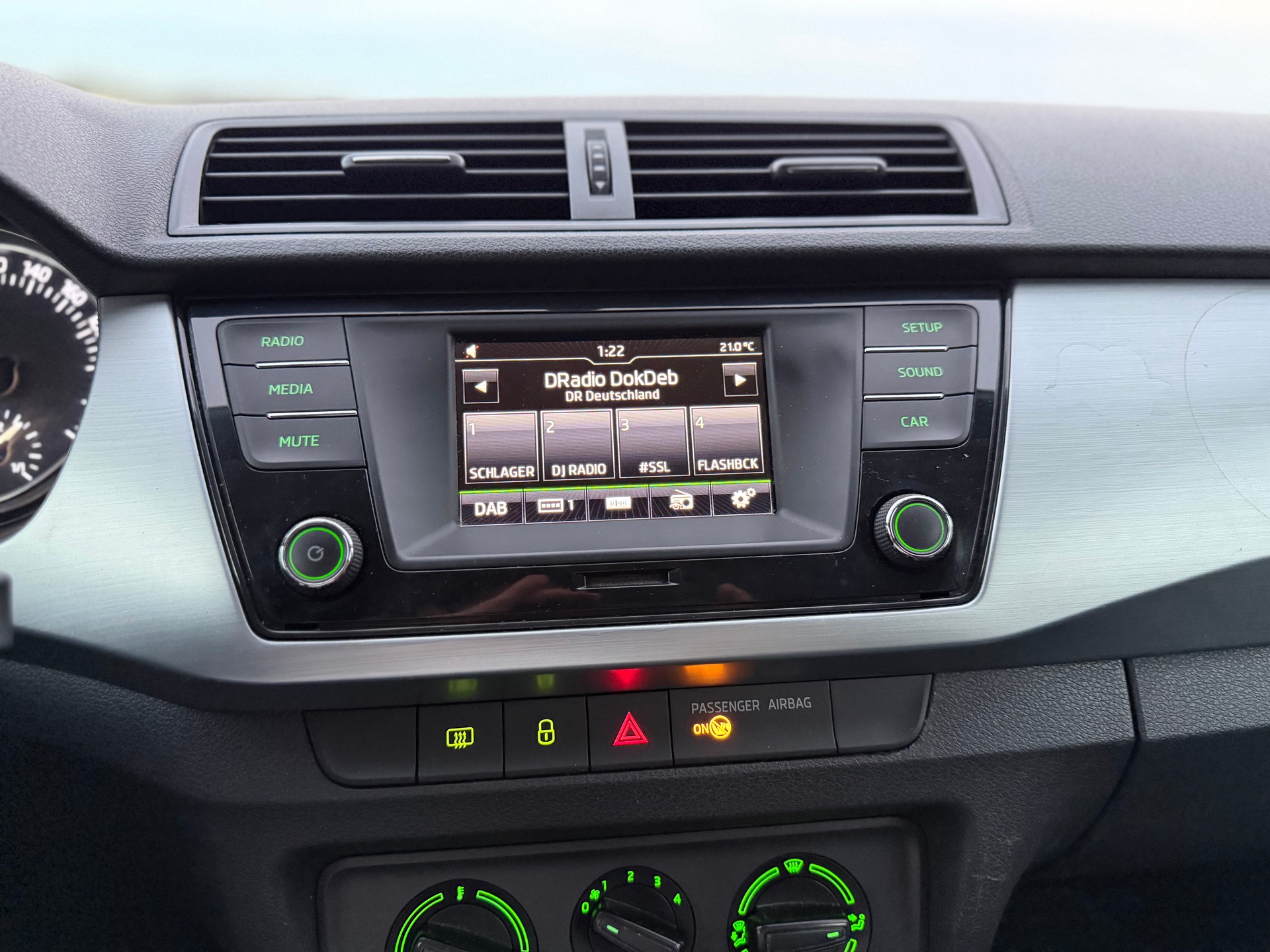SKODA Fabia 1.4 TDI Ambition-image-9