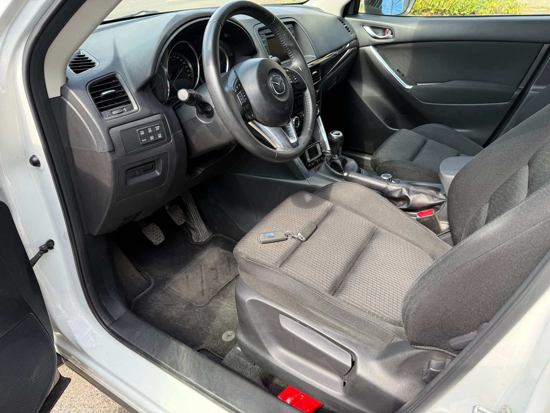 MAZDA CX-5 2.0 Ambition AWD-image-6