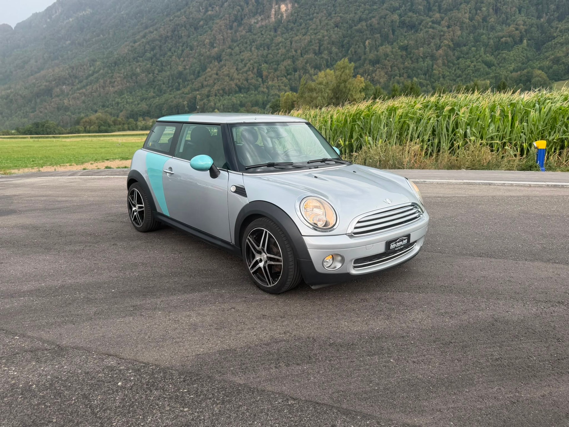 MINI Cooper-image-1
