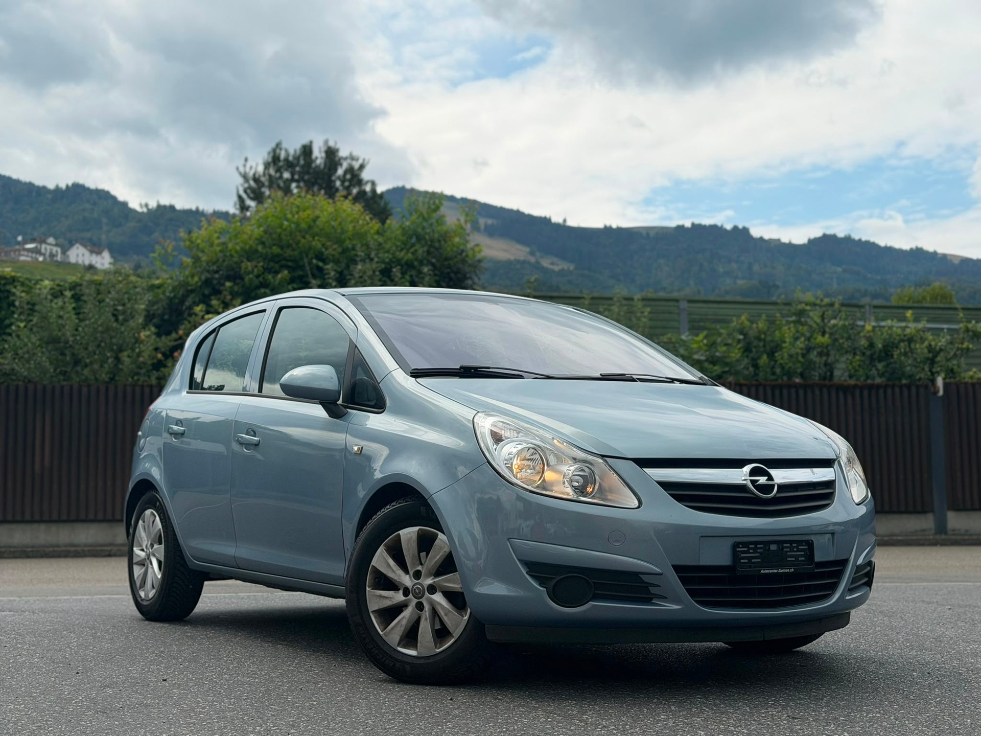 OPEL Corsa 1.4 TP Color Edition Automatic-image-2