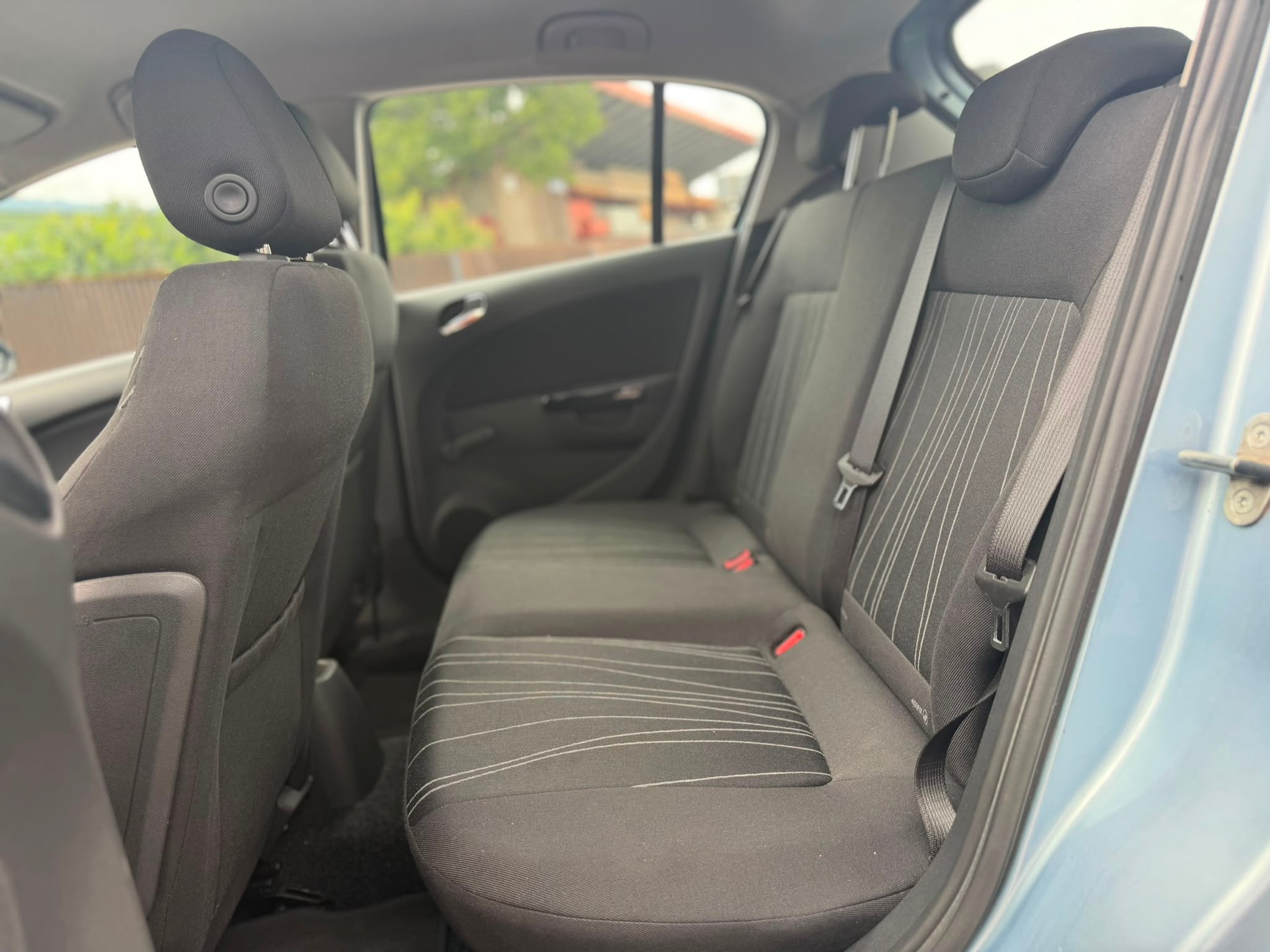 OPEL Corsa 1.4 TP Color Edition Automatic-image-6