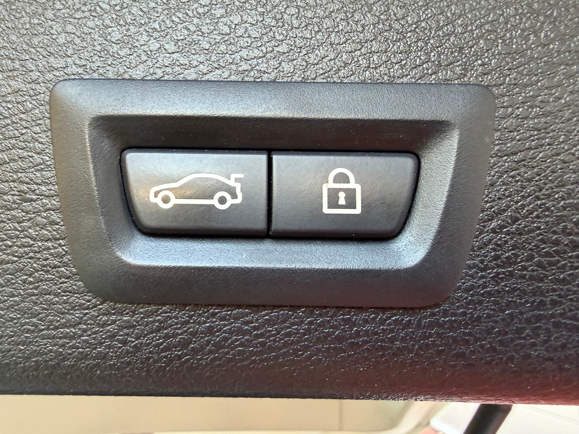 BMW X3 xDrive 35i Steptronic-image-11