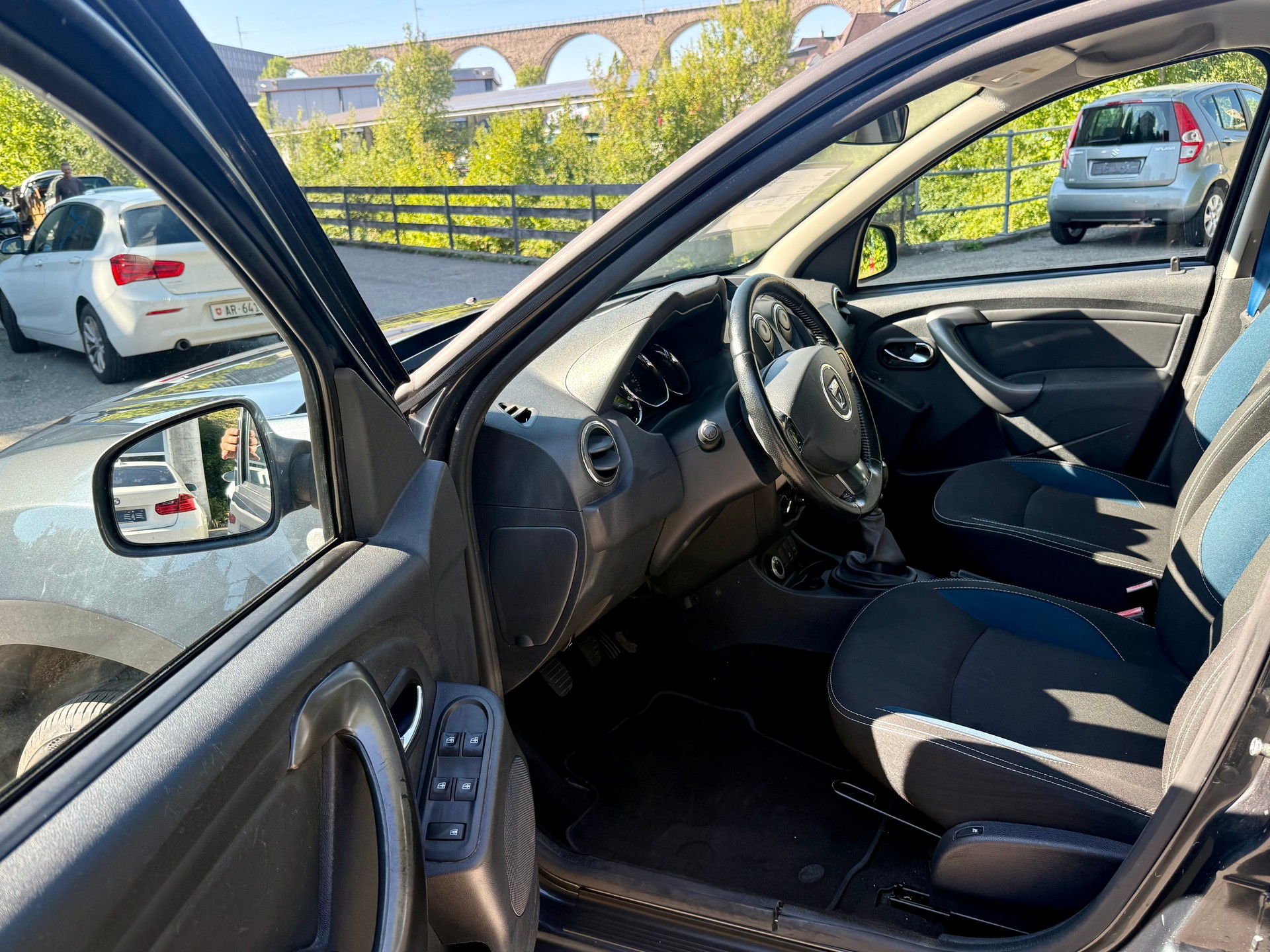 DACIA Duster 1.6 4x4-image-10