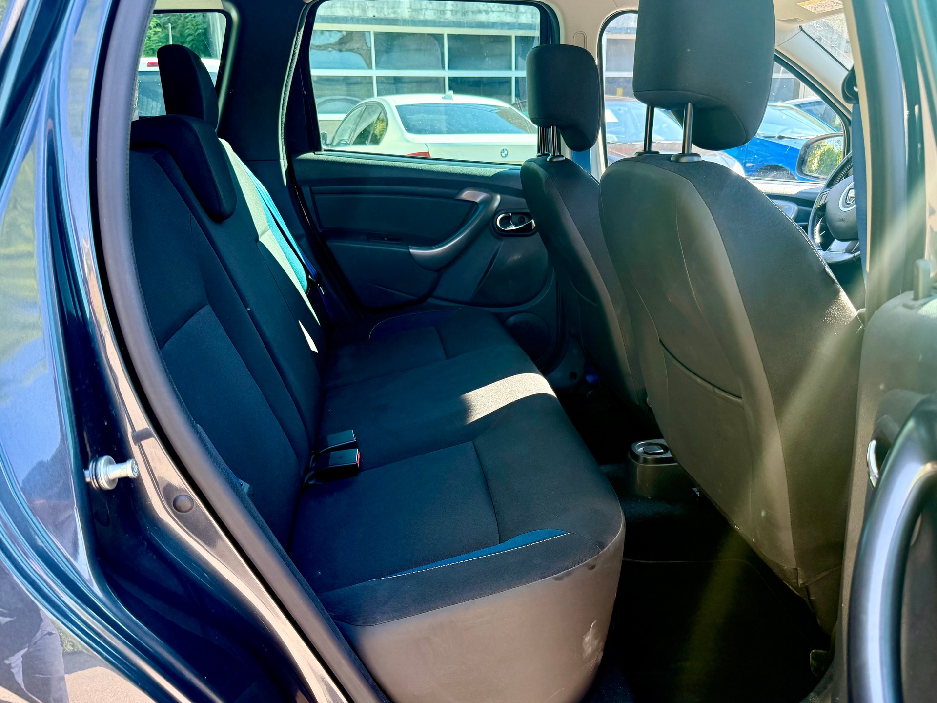 DACIA Duster 1.6 4x4-image-11