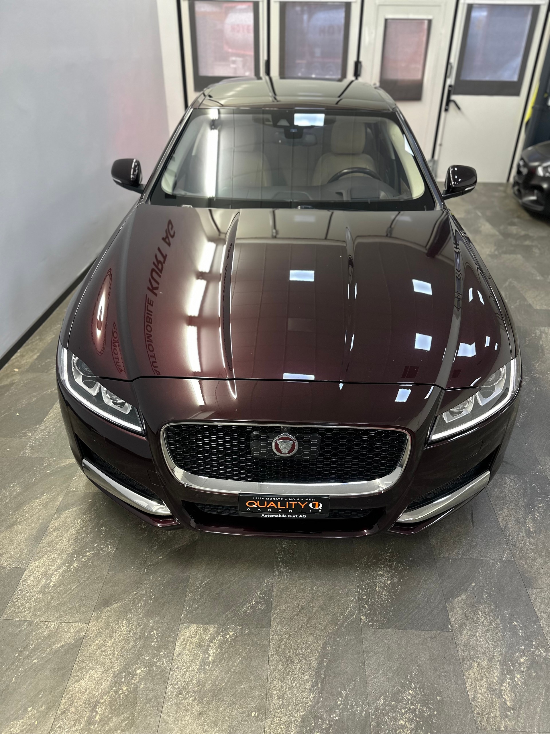 JAGUAR XF 25d Prestige AWD Automatic-image-6