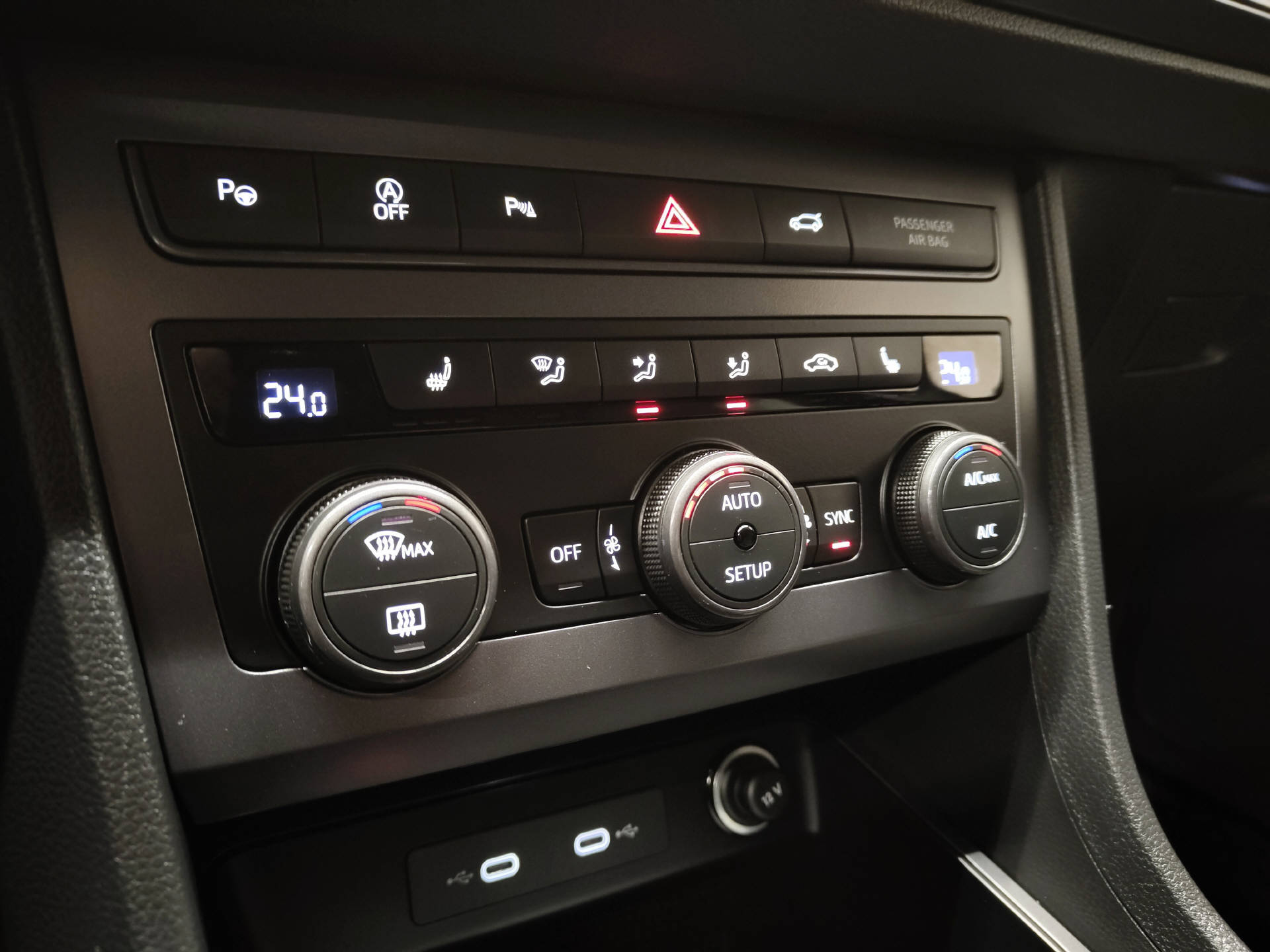 CUPRA Ateca 1.5 TSI DSG-image-9