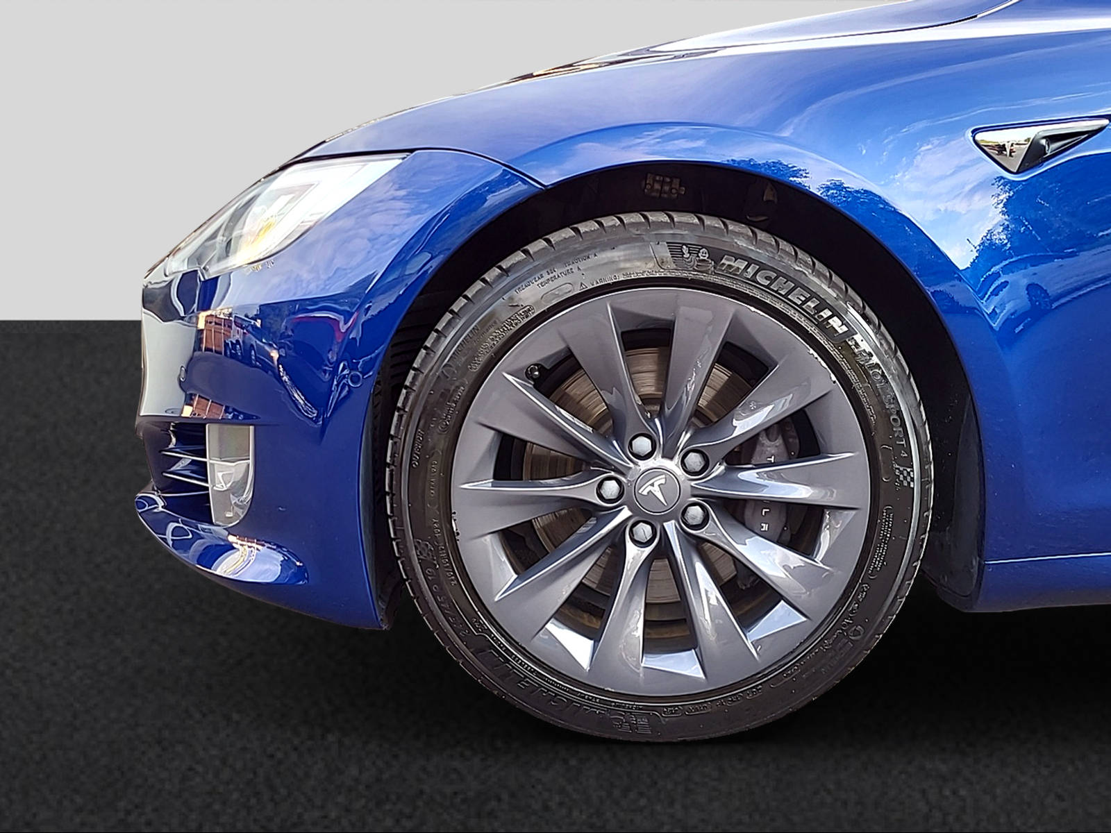 TESLA Model S Long Range-image-6