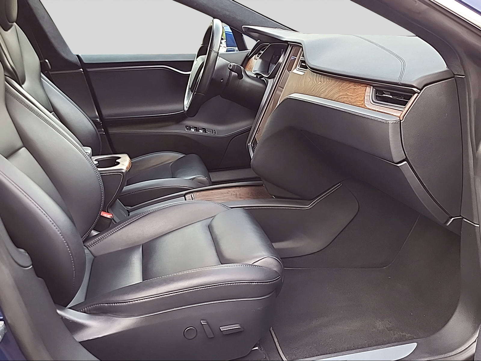 TESLA Model S Long Range-image-4