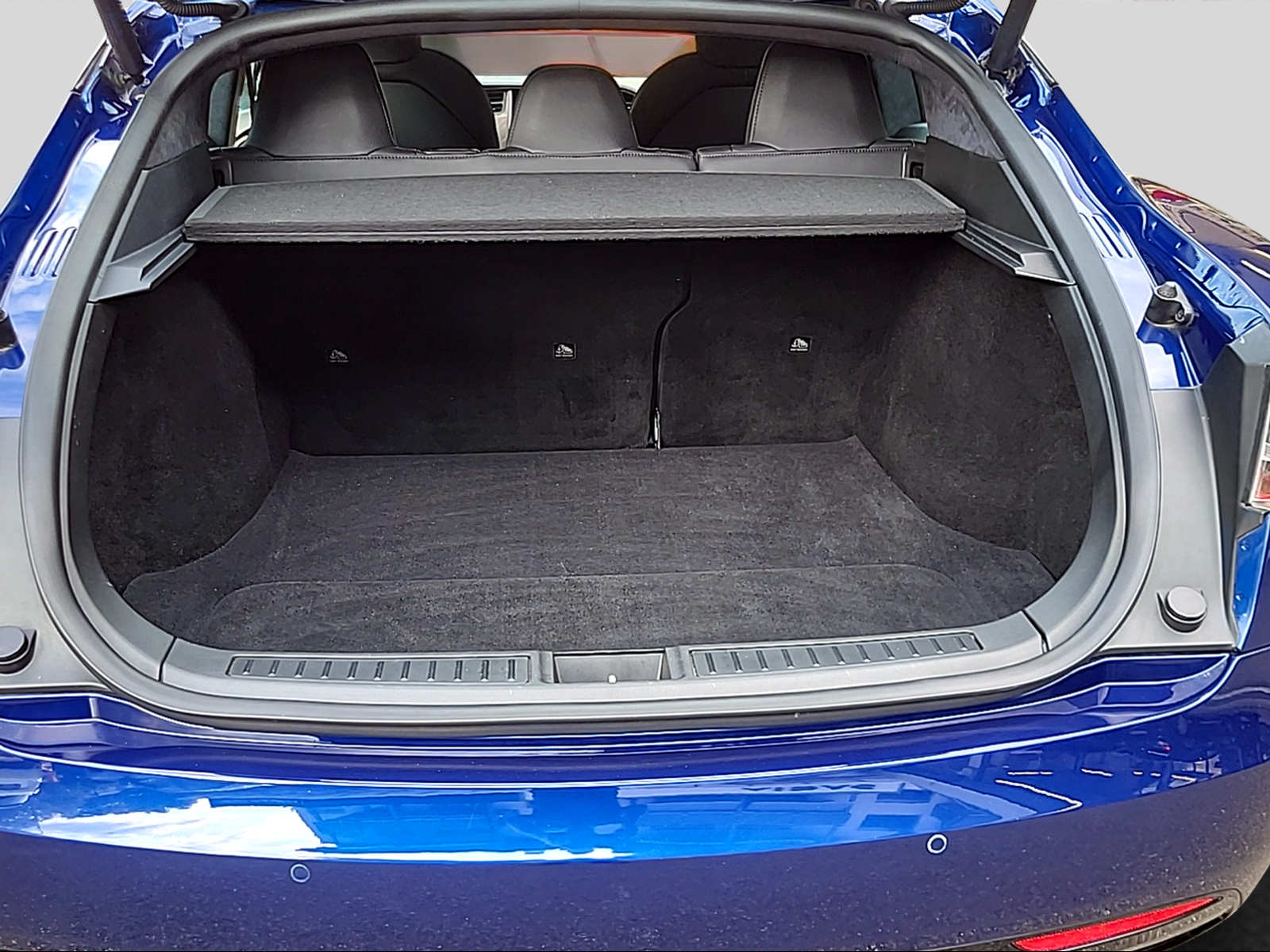 TESLA Model S Long Range-image-9