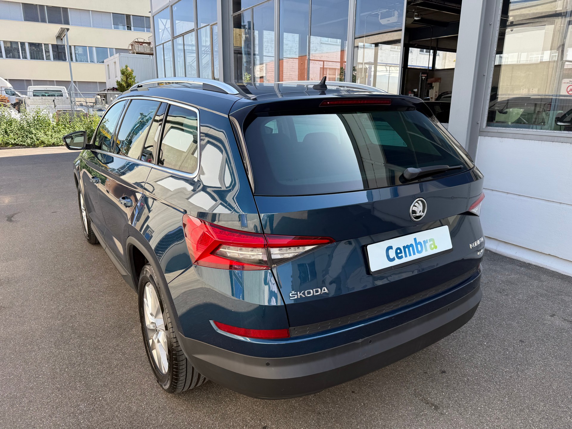 SKODA Kodiaq 2.0 TDI CR Style 4x4 DSG *Frisch ab MFK 20.August 2026 *Tempomat *Umgebung Kamera *Notbremsfunktion *Keyless Entry/Go-image-7