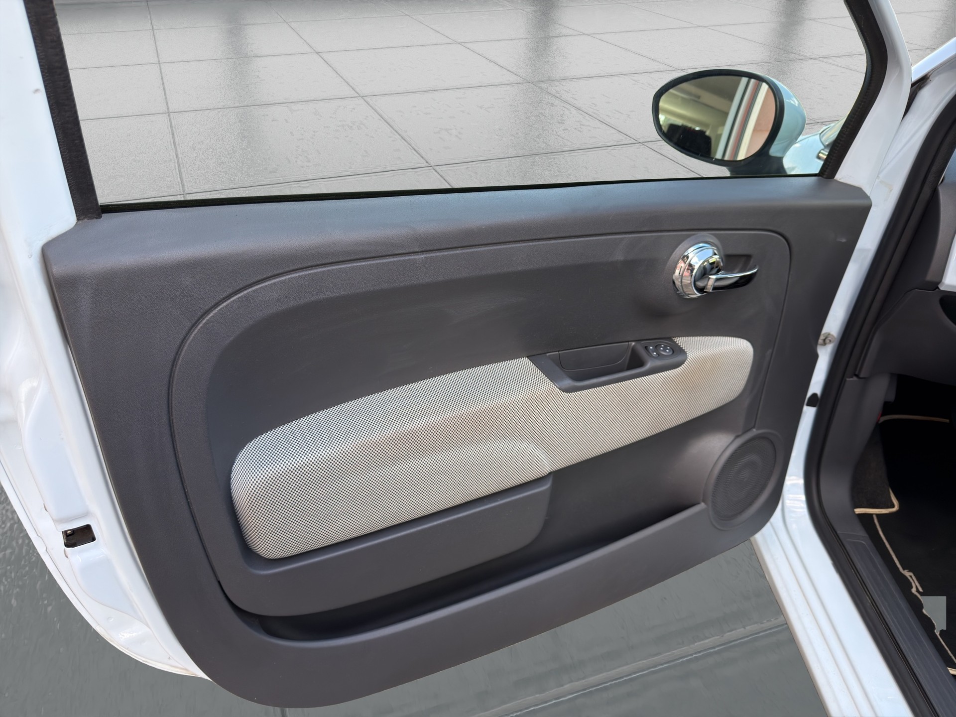 FIAT 500 1.4 16V Lounge Dualogic-image-10