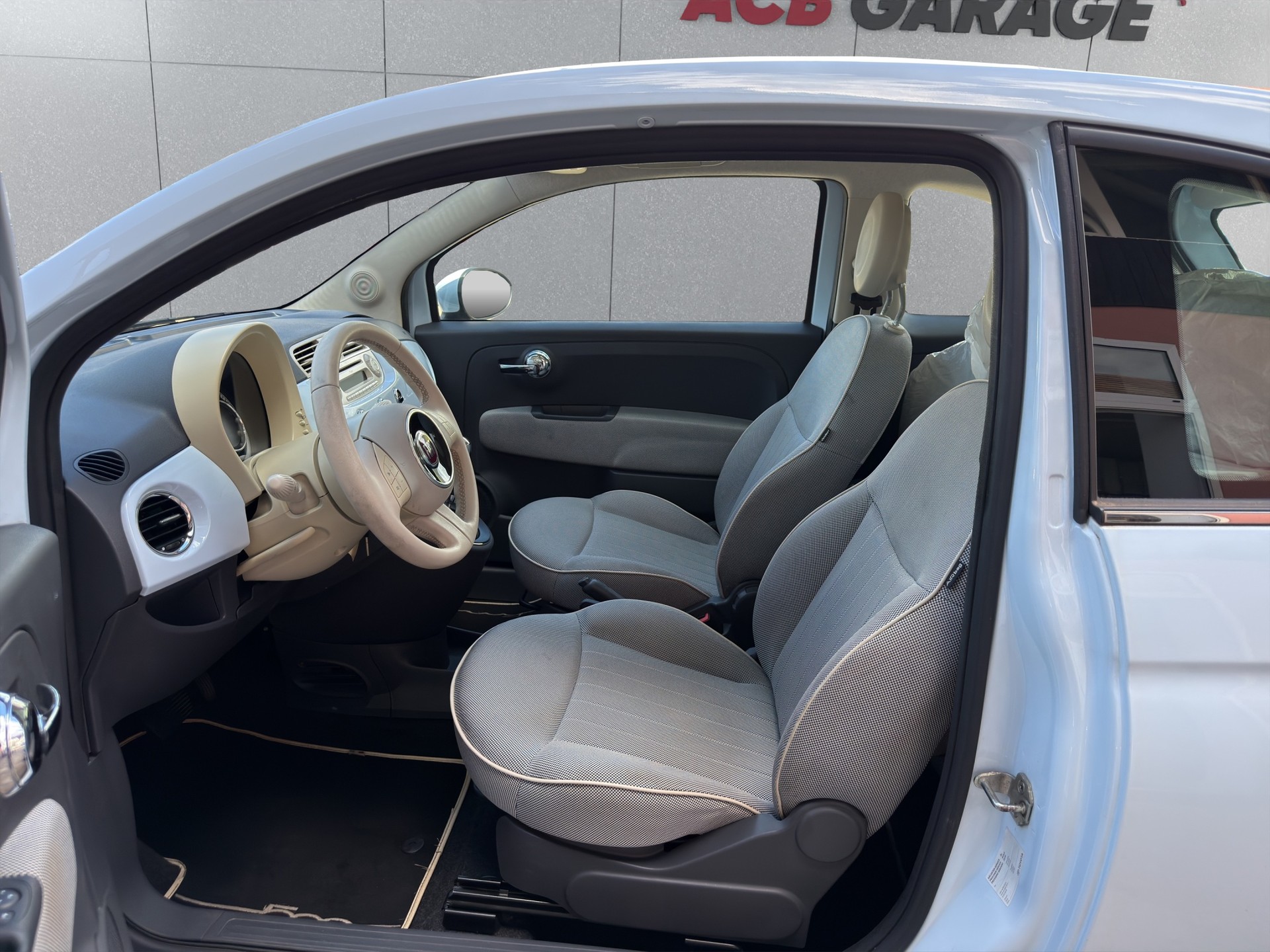 FIAT 500 1.4 16V Lounge Dualogic-image-12