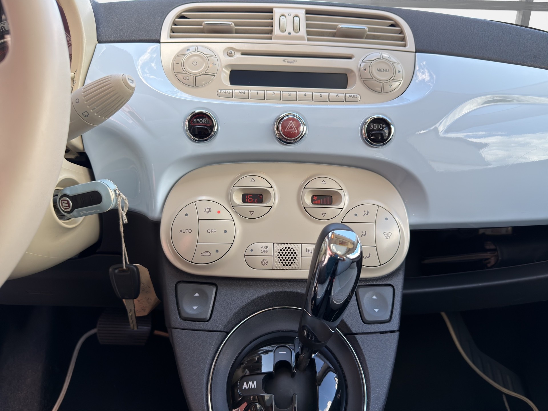 FIAT 500 1.4 16V Lounge Dualogic-image-8