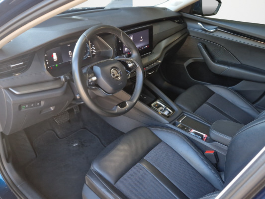 SKODA Octavia 2.0 TDI Ambition-image-5