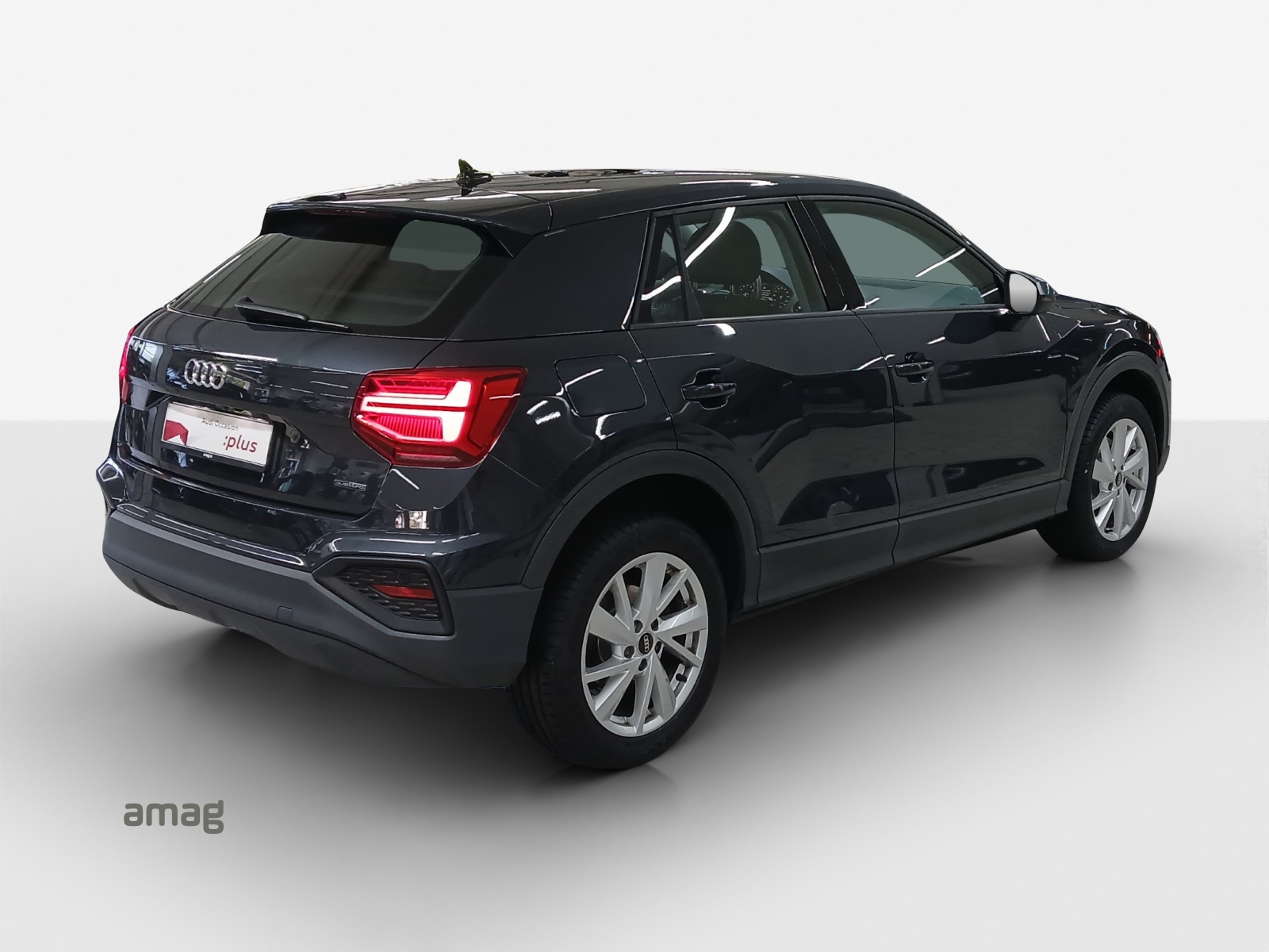 AUDI Q2 40 TFSI Attraction quattro S-tronic-image-4