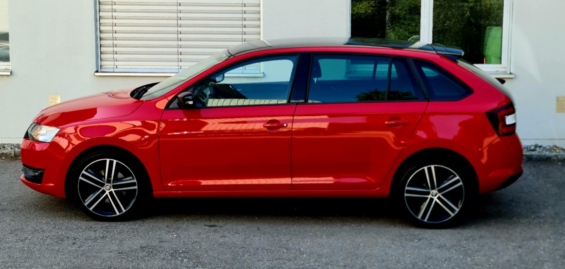 SKODA Rapid Spaceback 1.2 TSI Ambition-image-8